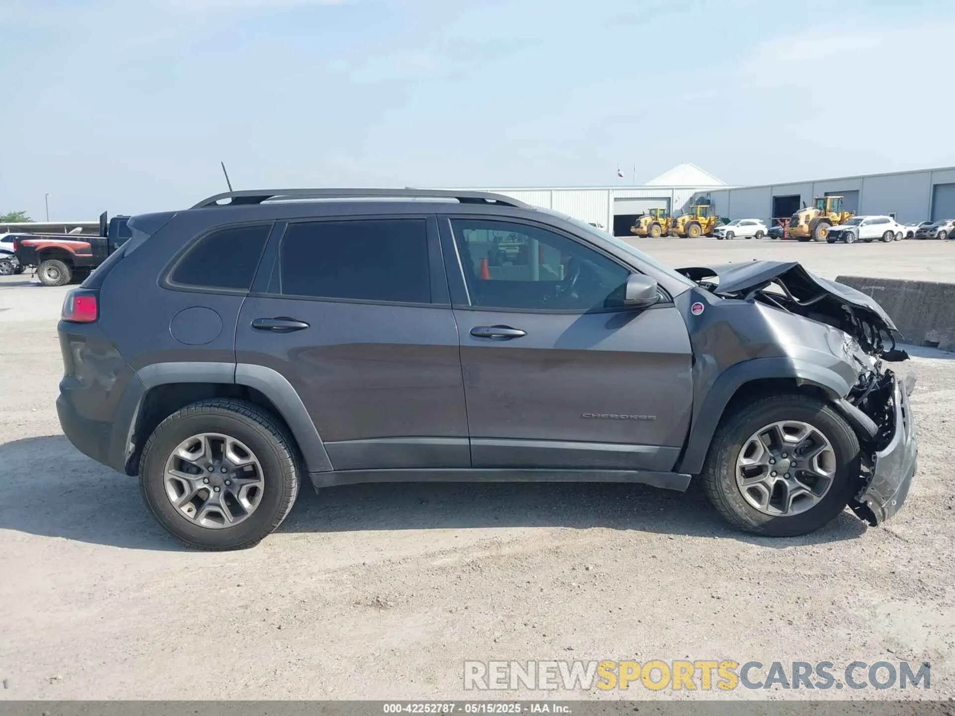 13 fotografías del automóvil dañado 1C4PJMBX7KD189366 JEEP CHEROKEE 2019