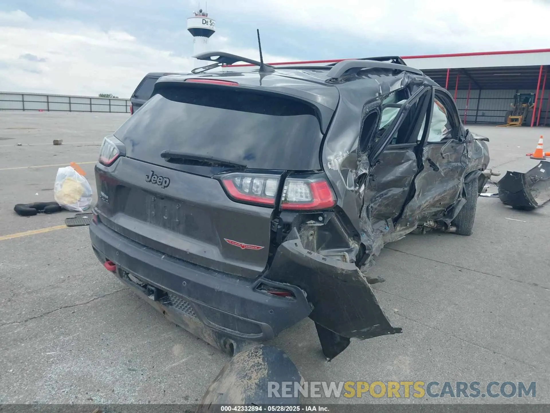 4 fotografías del automóvil dañado 1C4PJMBX7KD309652 JEEP CHEROKEE 2019