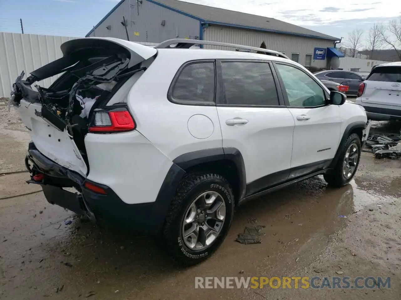 3 fotografías del automóvil dañado 1C4PJMBX8KD186606 JEEP CHEROKEE 2019
