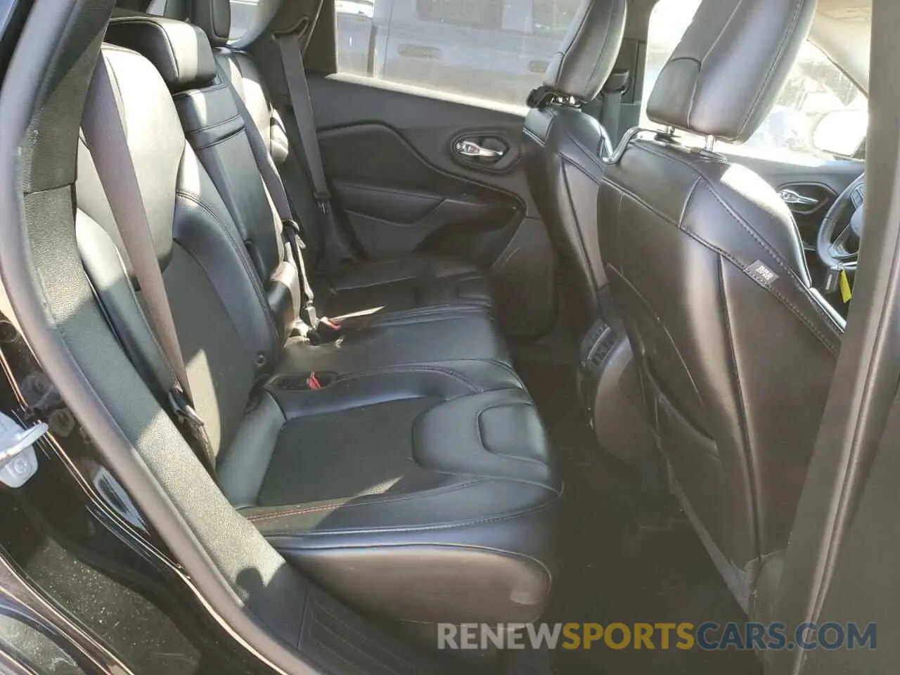 12 fotografías del automóvil dañado 1C4PJMBX8KD253401 JEEP CHEROKEE 2019