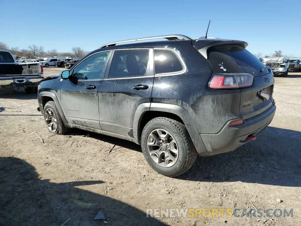 2 fotografías del automóvil dañado 1C4PJMBX8KD253401 JEEP CHEROKEE 2019