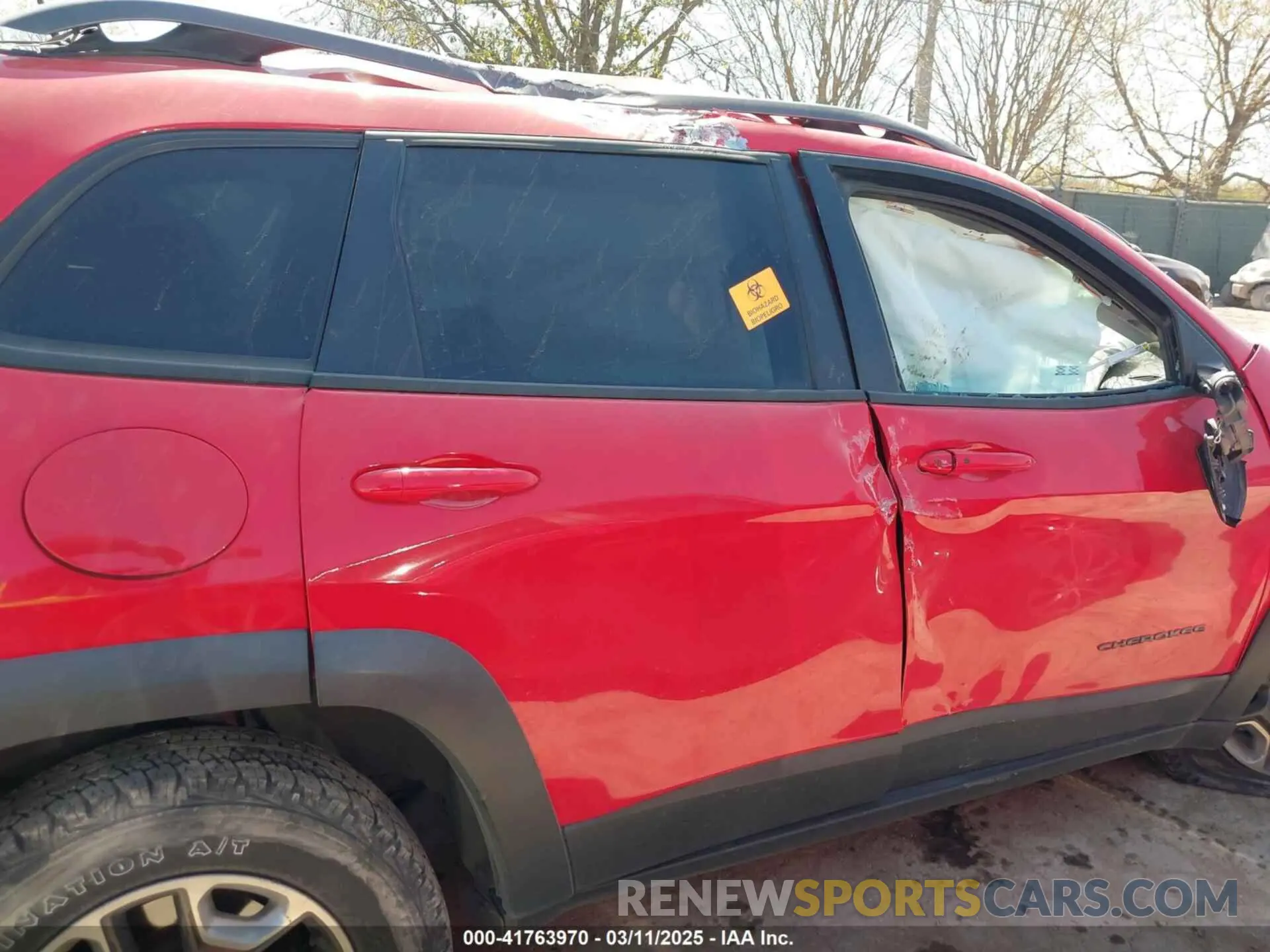 12 fotografías del automóvil dañado 1C4PJMBX8KD305108 JEEP CHEROKEE 2019