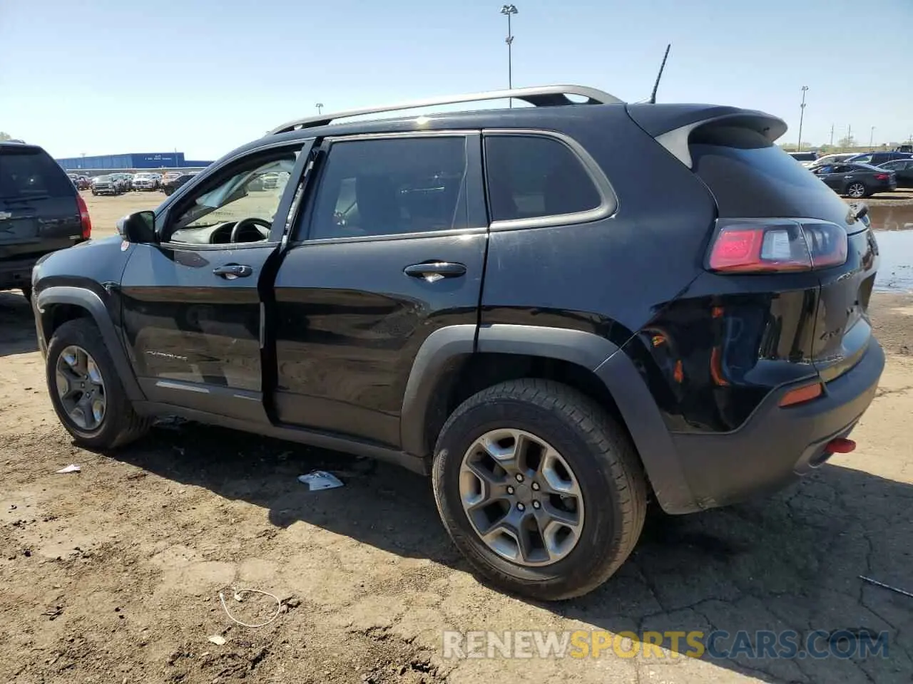 2 fotografías del automóvil dañado 1C4PJMBX8KD363445 JEEP CHEROKEE 2019