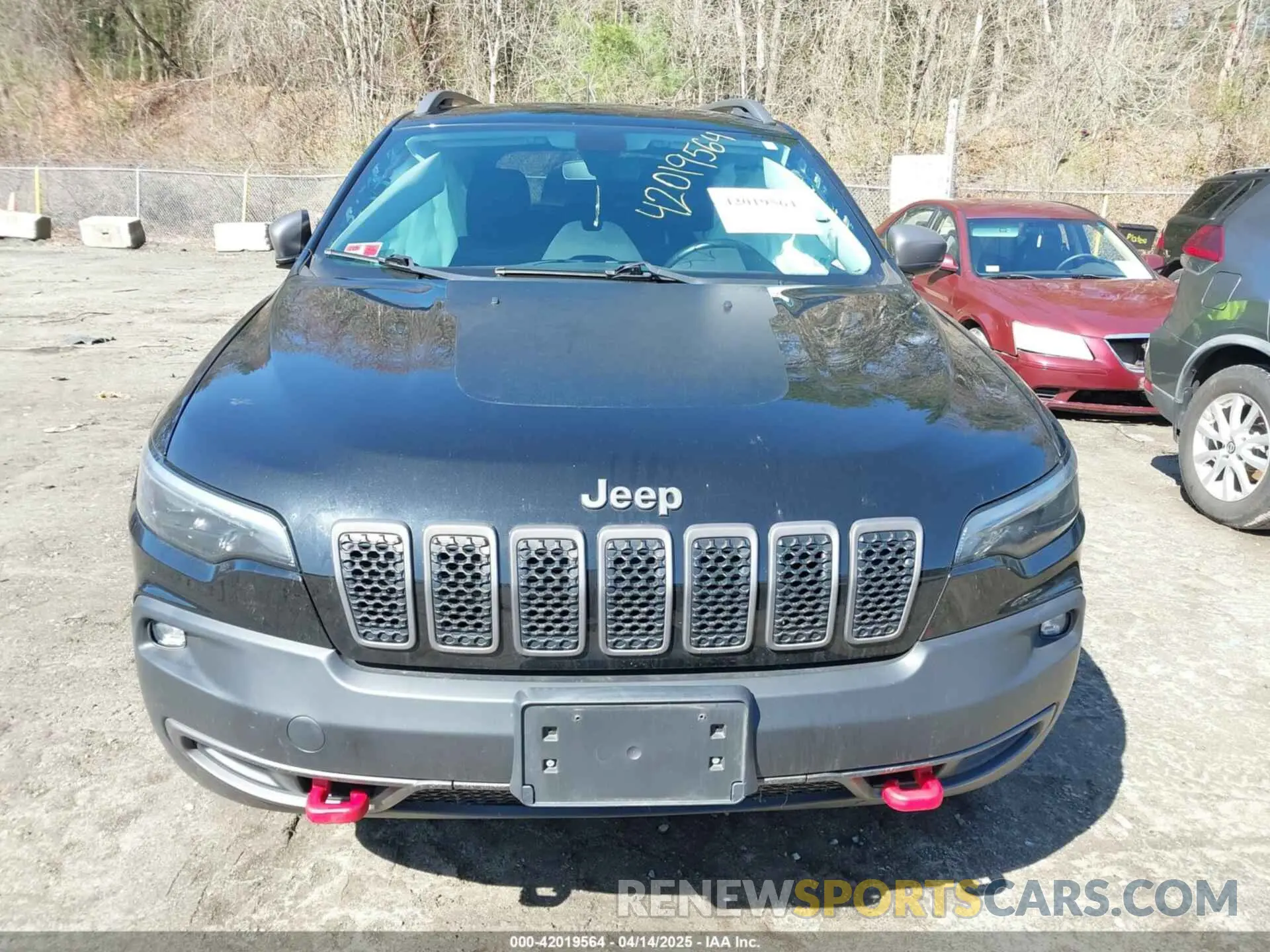 12 fotografías del automóvil dañado 1C4PJMBX8KD430013 JEEP CHEROKEE 2019