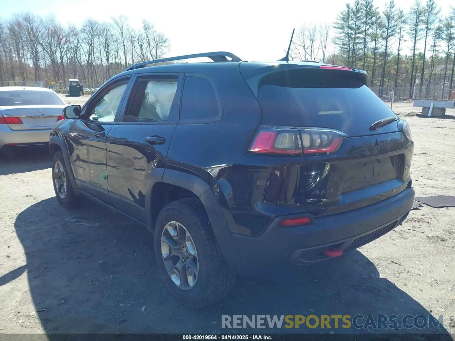 3 fotografías del automóvil dañado 1C4PJMBX8KD430013 JEEP CHEROKEE 2019