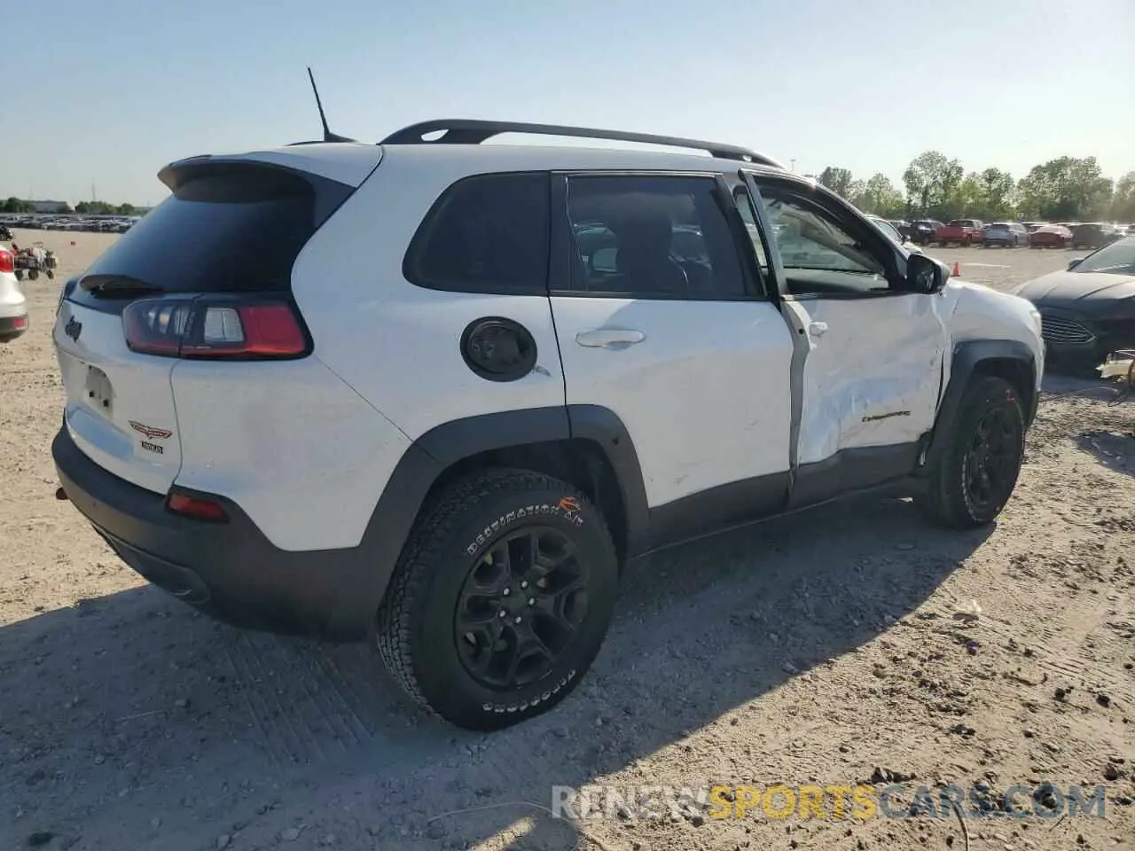 3 fotografías del automóvil dañado 1C4PJMBX9KD139200 JEEP CHEROKEE 2019