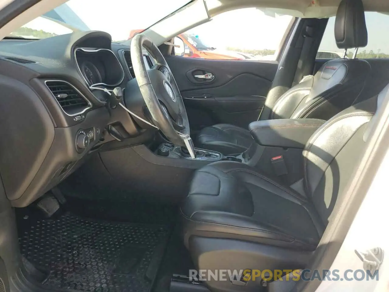 7 fotografías del automóvil dañado 1C4PJMBX9KD139200 JEEP CHEROKEE 2019