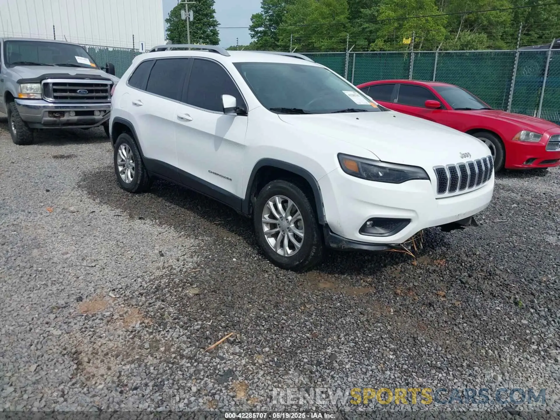 1 fotografías del automóvil dañado 1C4PJMCB2KD283559 JEEP CHEROKEE 2019