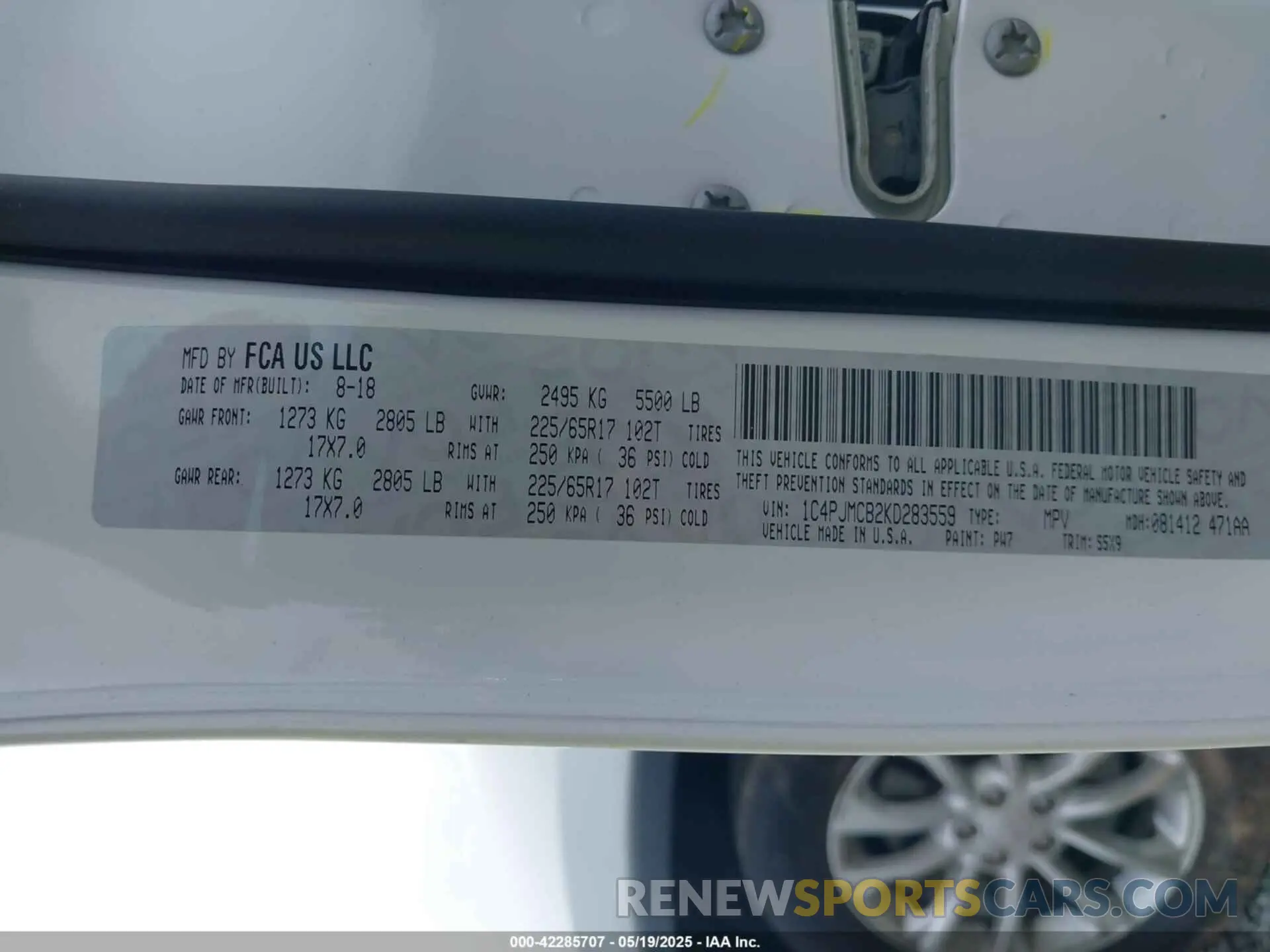 9 fotografías del automóvil dañado 1C4PJMCB2KD283559 JEEP CHEROKEE 2019