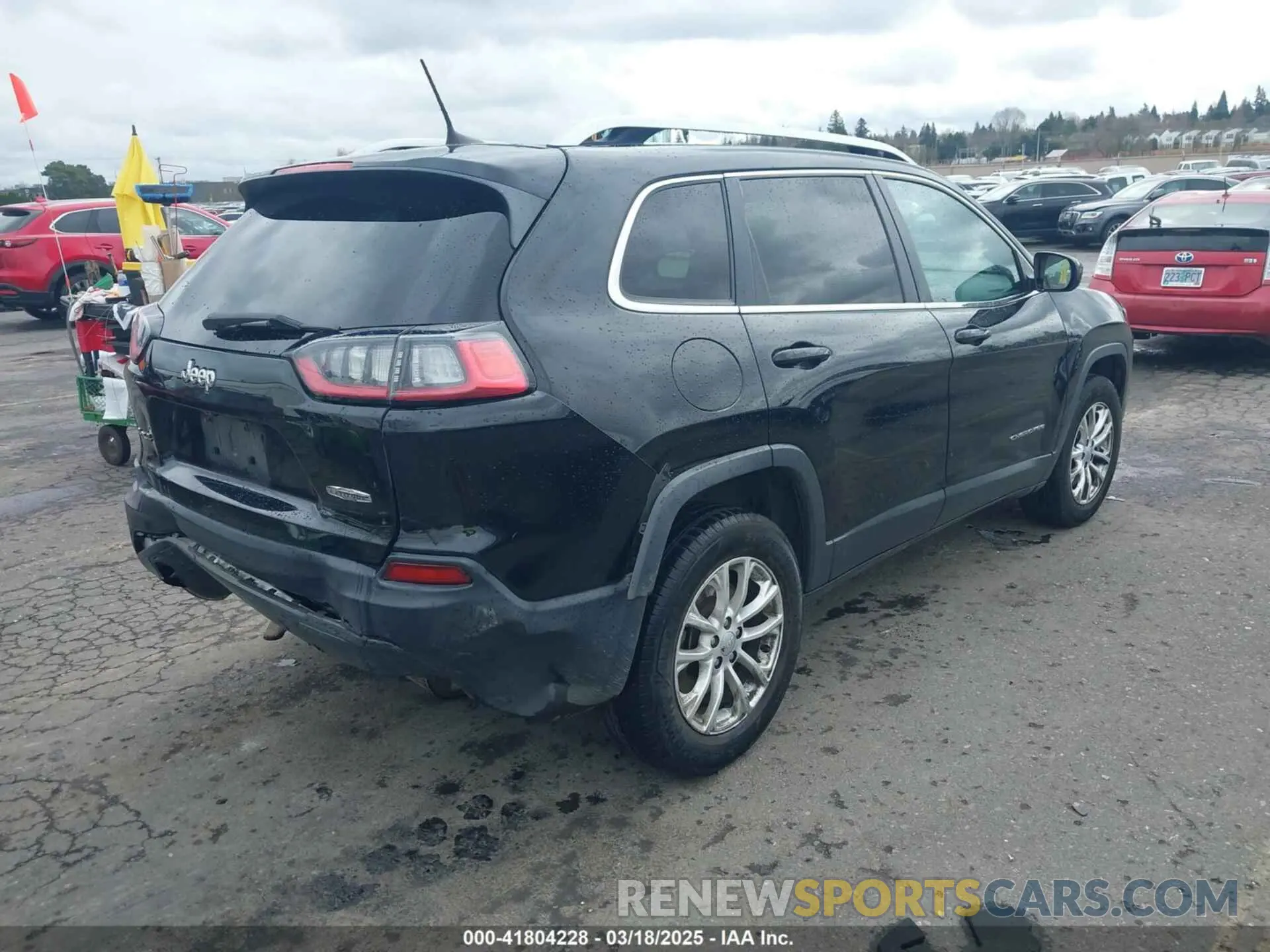 4 fotografías del automóvil dañado 1C4PJMCB3KD351478 JEEP CHEROKEE 2019