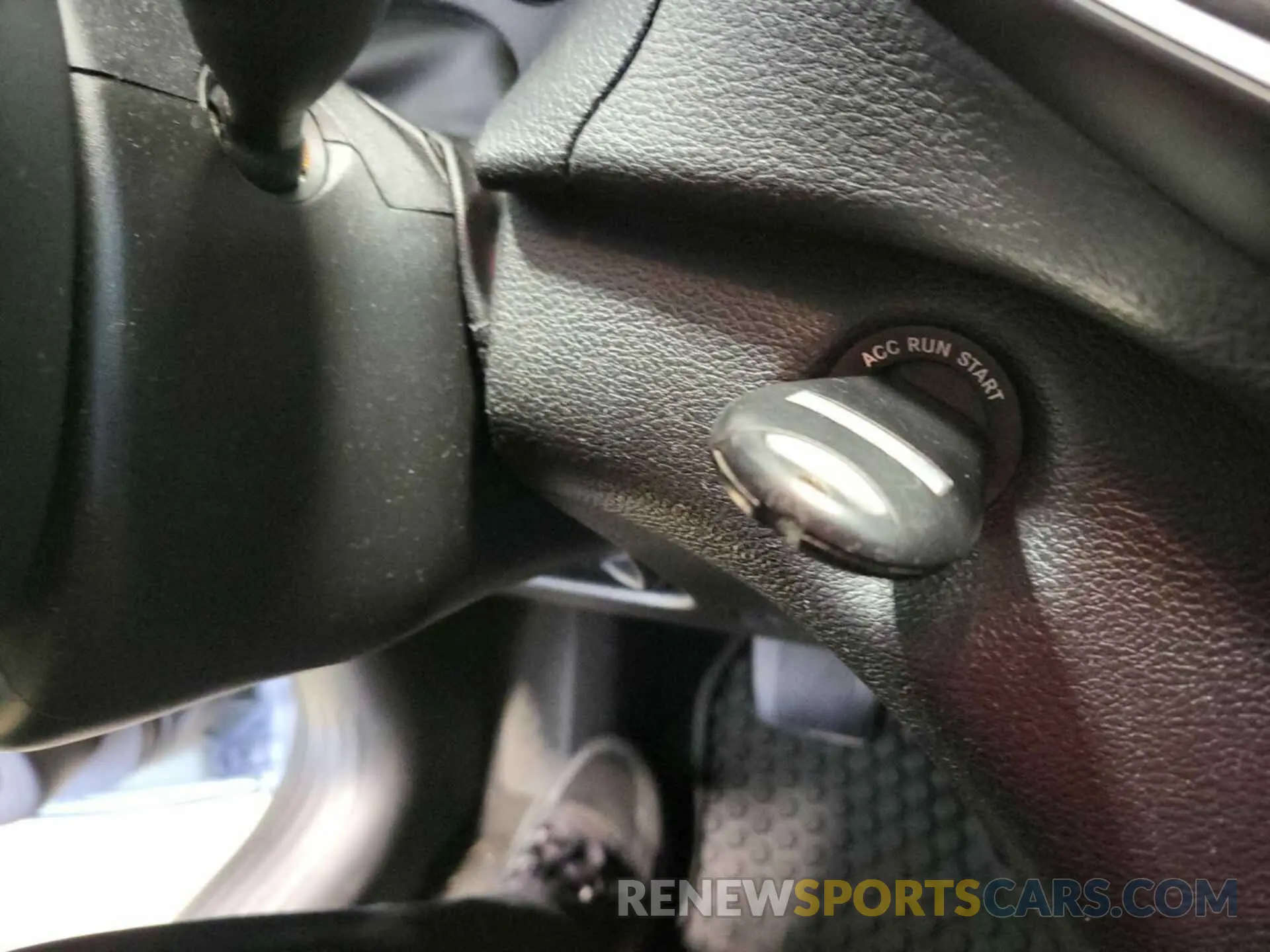 8 fotografías del automóvil dañado 1C4PJMCB3KD450804 JEEP CHEROKEE 2019