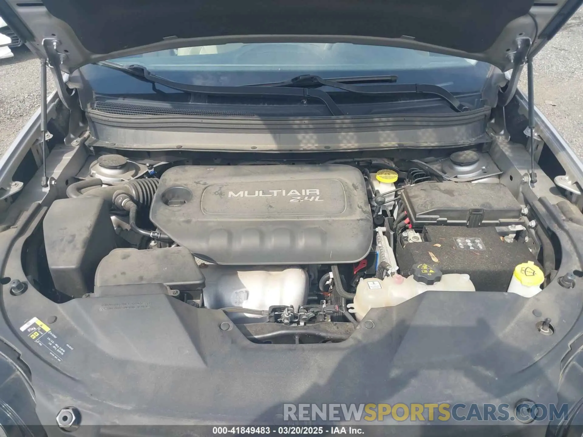 10 fotografías del automóvil dañado 1C4PJMCB4KD239465 JEEP CHEROKEE 2019