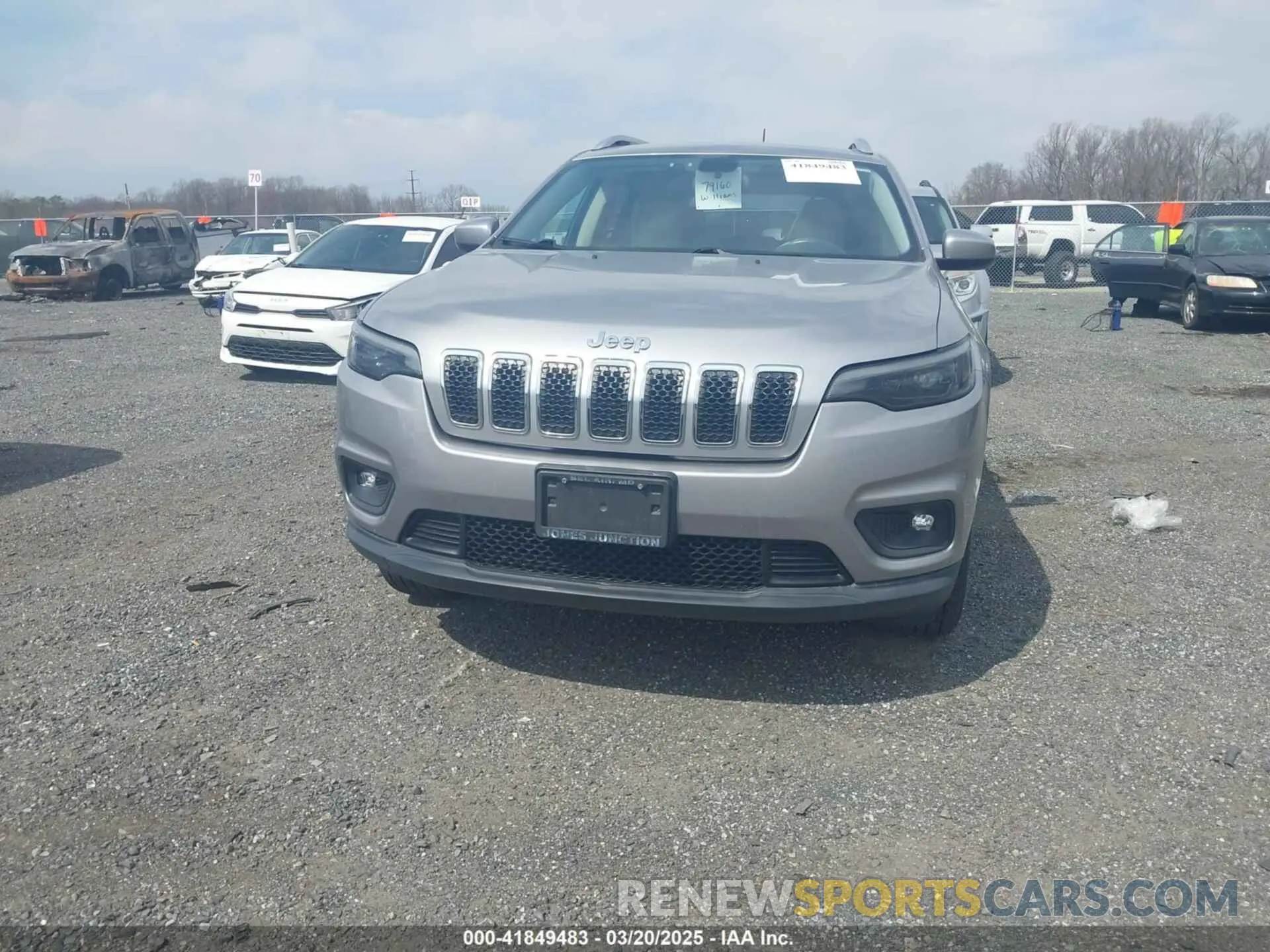 12 fotografías del automóvil dañado 1C4PJMCB4KD239465 JEEP CHEROKEE 2019