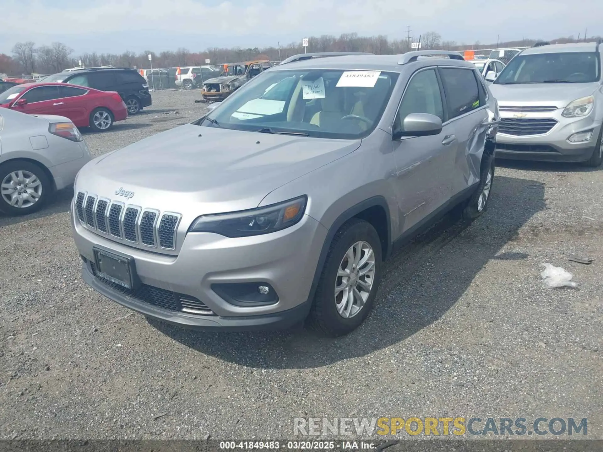 2 fotografías del automóvil dañado 1C4PJMCB4KD239465 JEEP CHEROKEE 2019