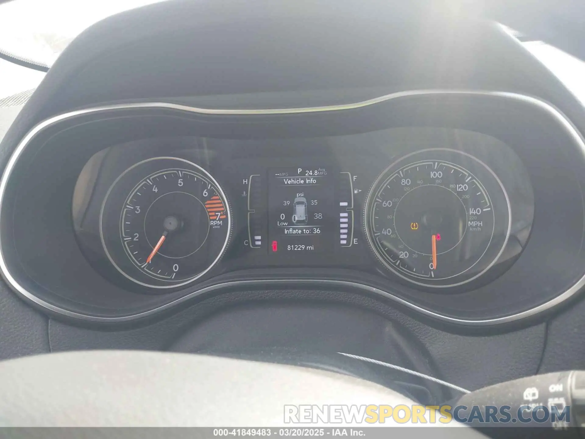 7 fotografías del automóvil dañado 1C4PJMCB4KD239465 JEEP CHEROKEE 2019