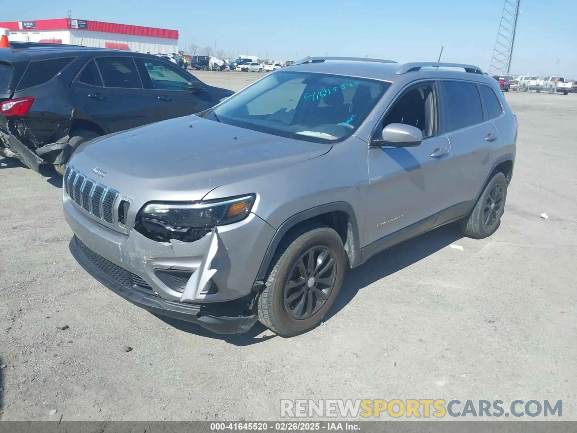 2 fotografías del automóvil dañado 1C4PJMCB9KD442979 JEEP CHEROKEE 2019