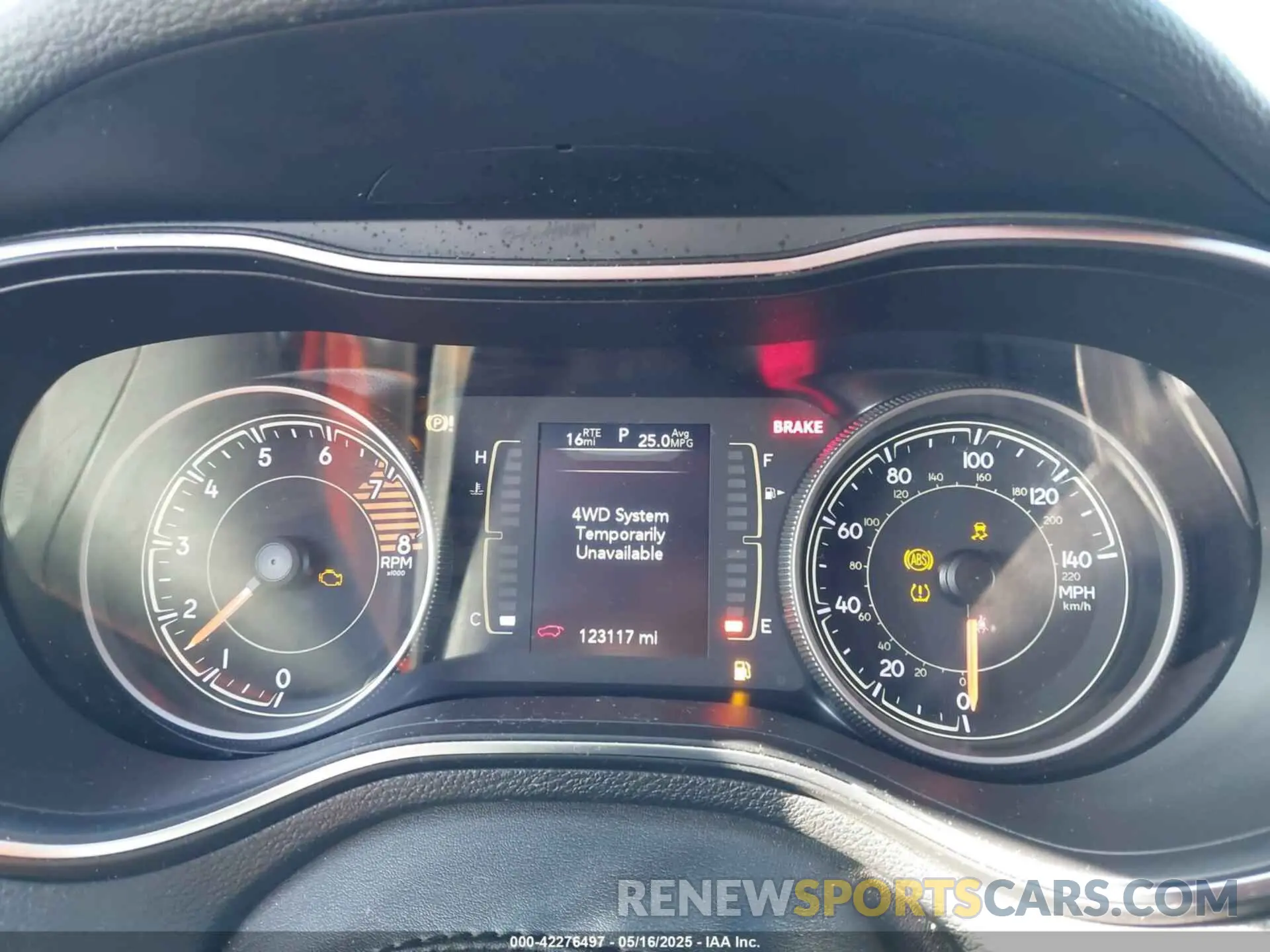 7 fotografías del automóvil dañado 1C4PJMCX2KD473275 JEEP CHEROKEE 2019
