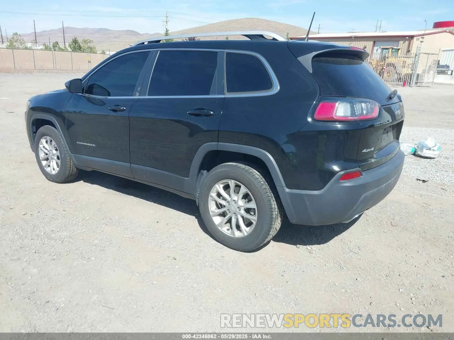 3 fotografías del automóvil dañado 1C4PJMCXXKD105104 JEEP CHEROKEE 2019