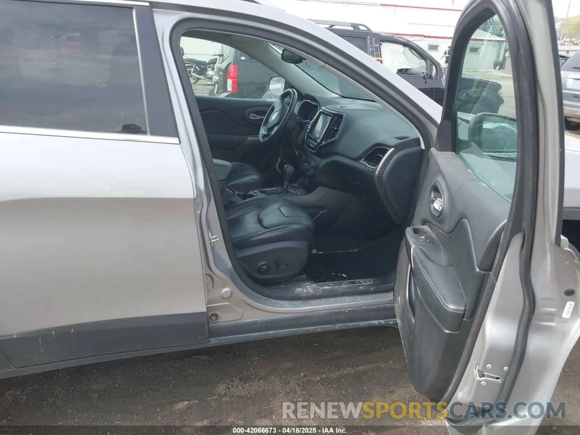 5 fotografías del automóvil dañado 1C4PJMDN3KD178909 JEEP CHEROKEE 2019