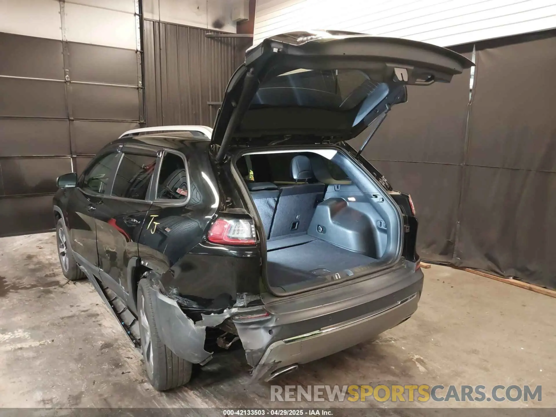 3 fotografías del automóvil dañado 1C4PJMDN4KD238762 JEEP CHEROKEE 2019