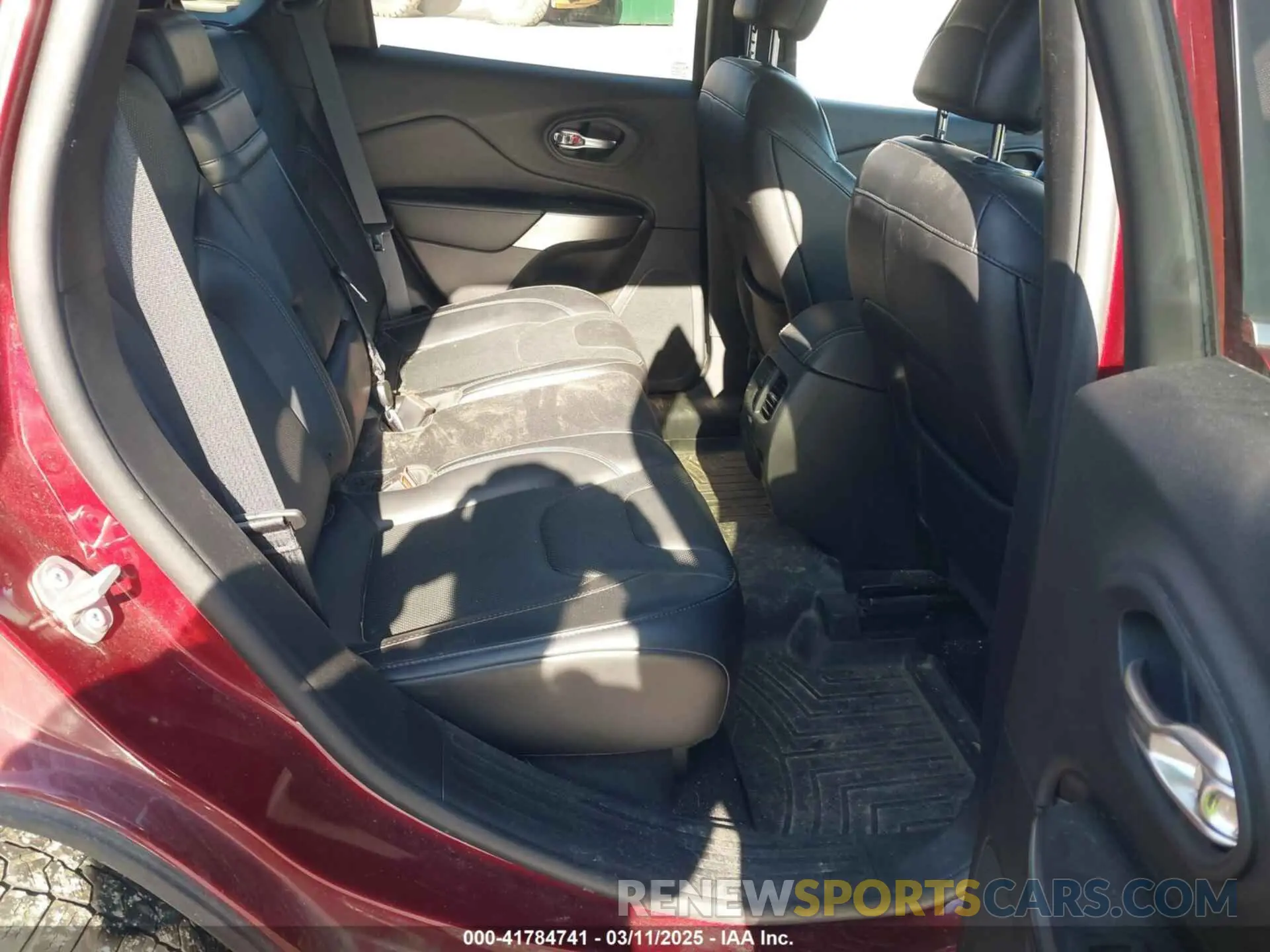 8 fotografías del automóvil dañado 1C4PJMDN8KD294994 JEEP CHEROKEE 2019