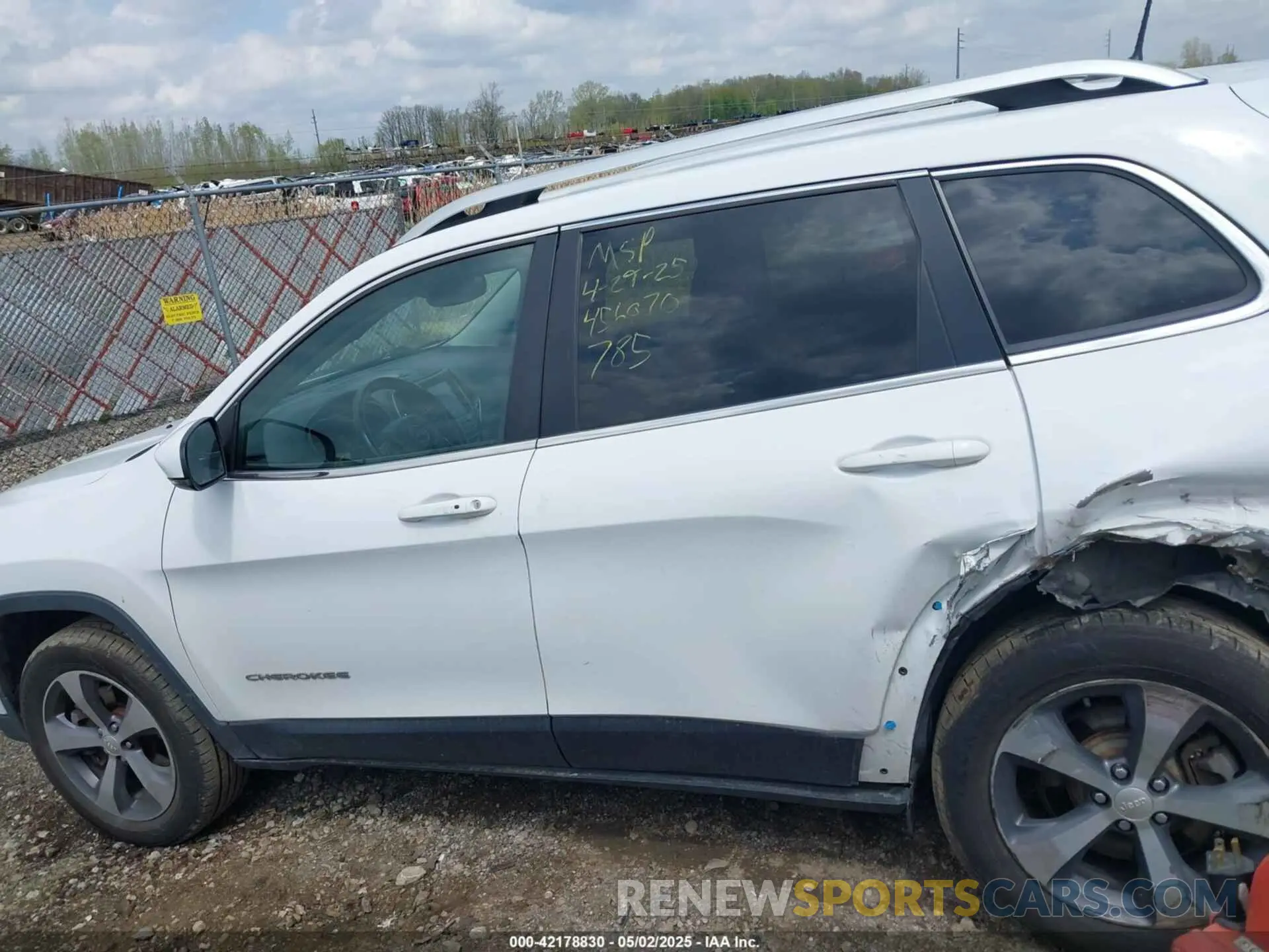 14 fotografías del automóvil dañado 1C4PJMDN9KD180308 JEEP CHEROKEE 2019