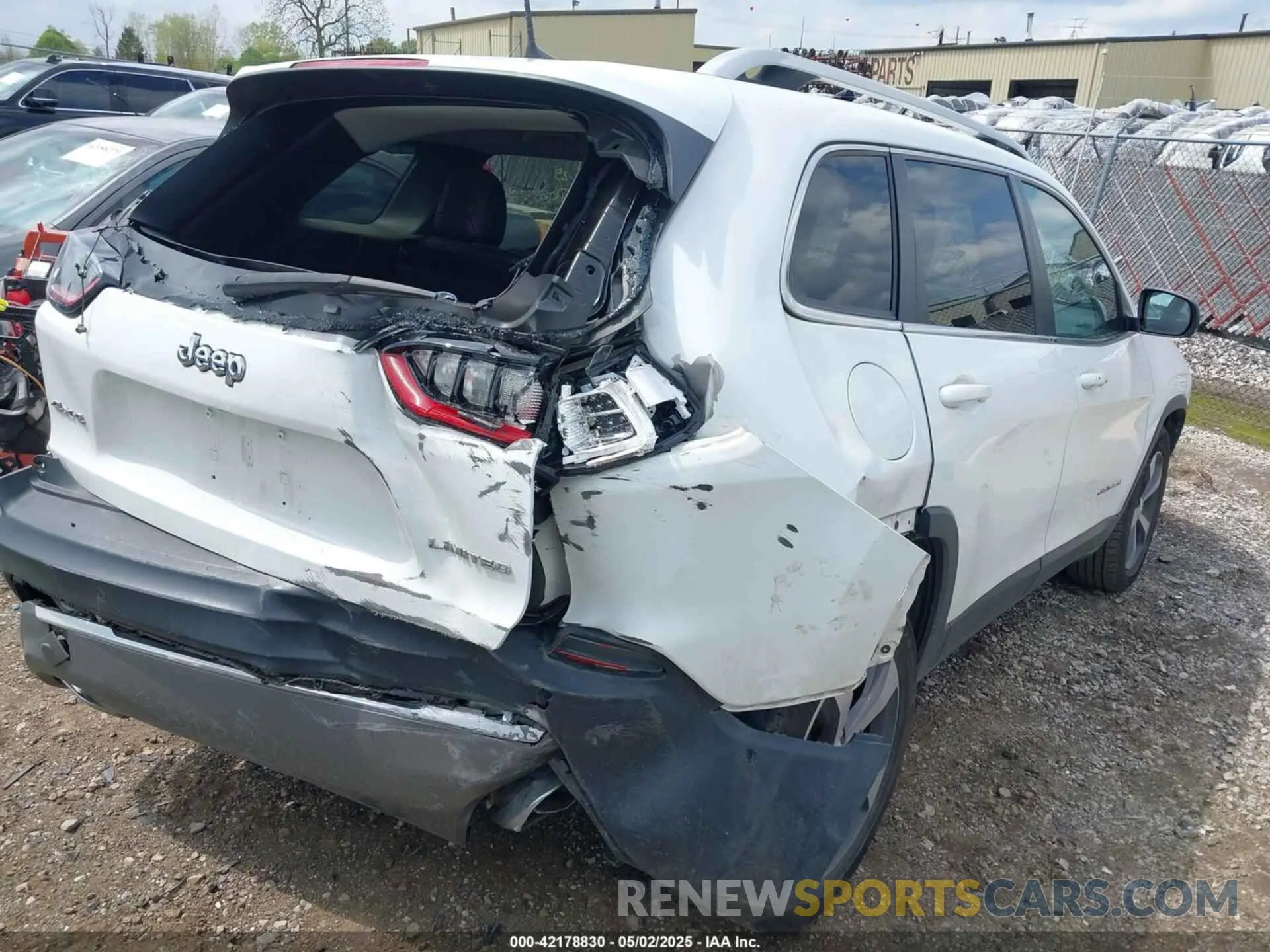 4 fotografías del automóvil dañado 1C4PJMDN9KD180308 JEEP CHEROKEE 2019