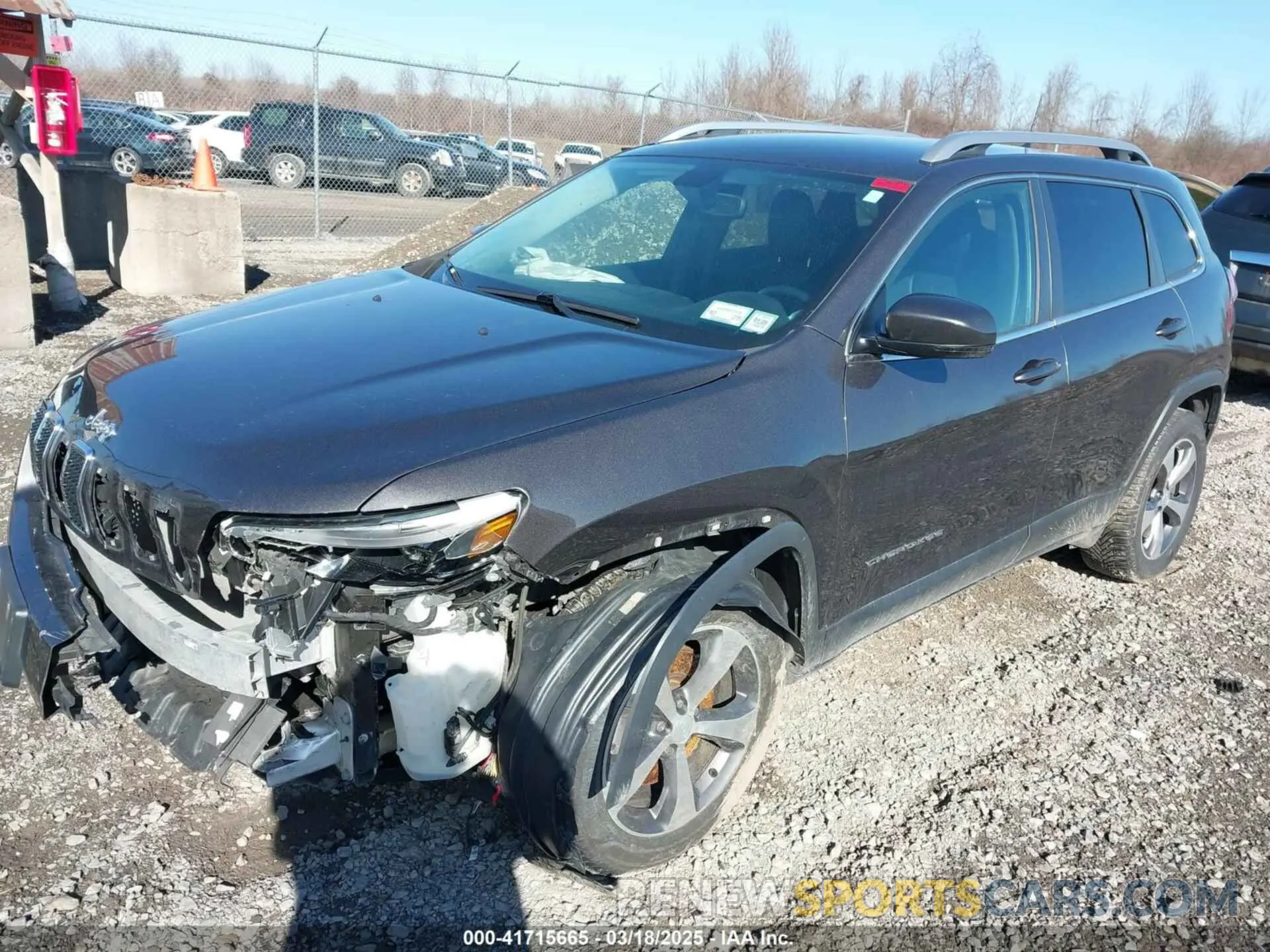 2 fotografías del automóvil dañado 1C4PJMDX0KD258170 JEEP CHEROKEE 2019