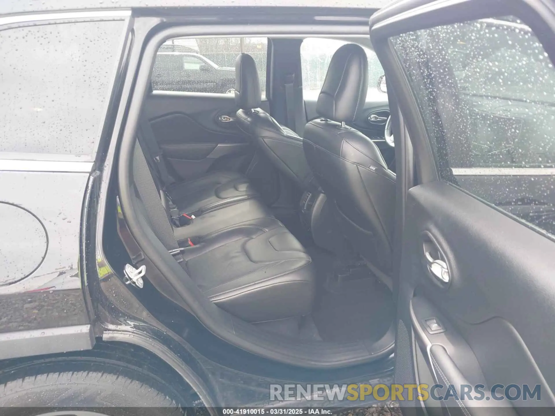 8 fotografías del automóvil dañado 1C4PJMDX0KD259805 JEEP CHEROKEE 2019