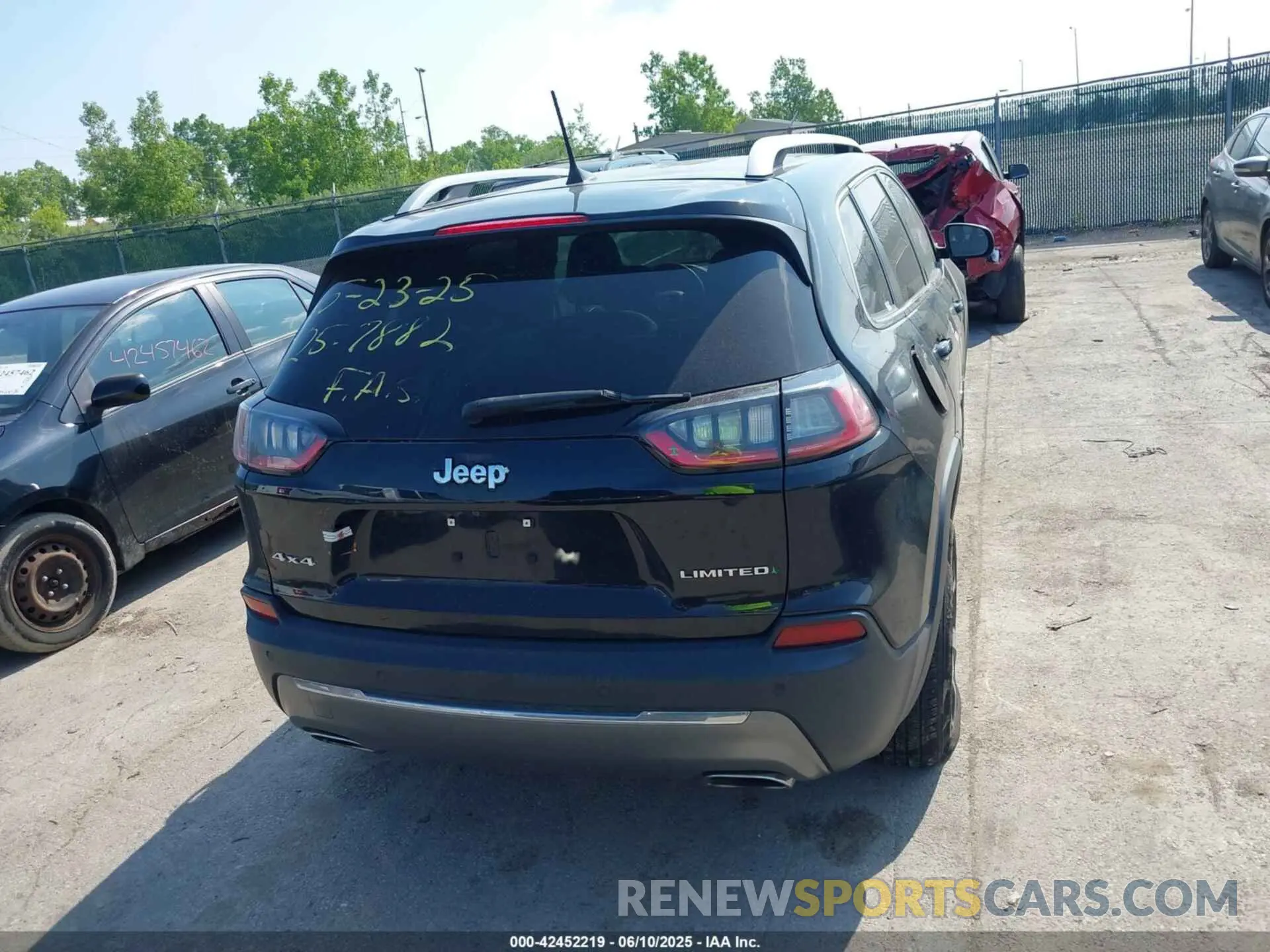 16 fotografías del automóvil dañado 1C4PJMDX0KD351884 JEEP CHEROKEE 2019