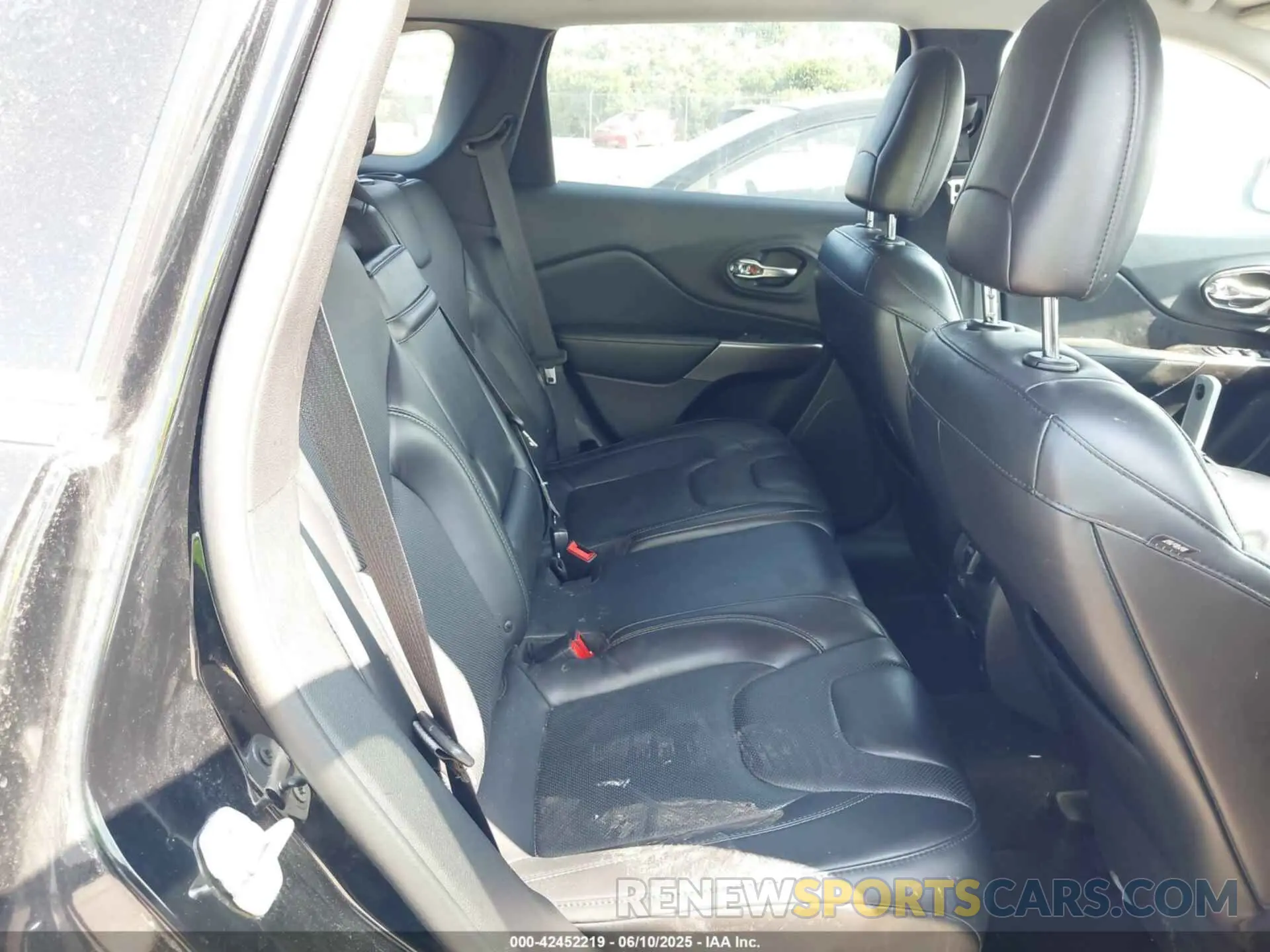 8 fotografías del automóvil dañado 1C4PJMDX0KD351884 JEEP CHEROKEE 2019