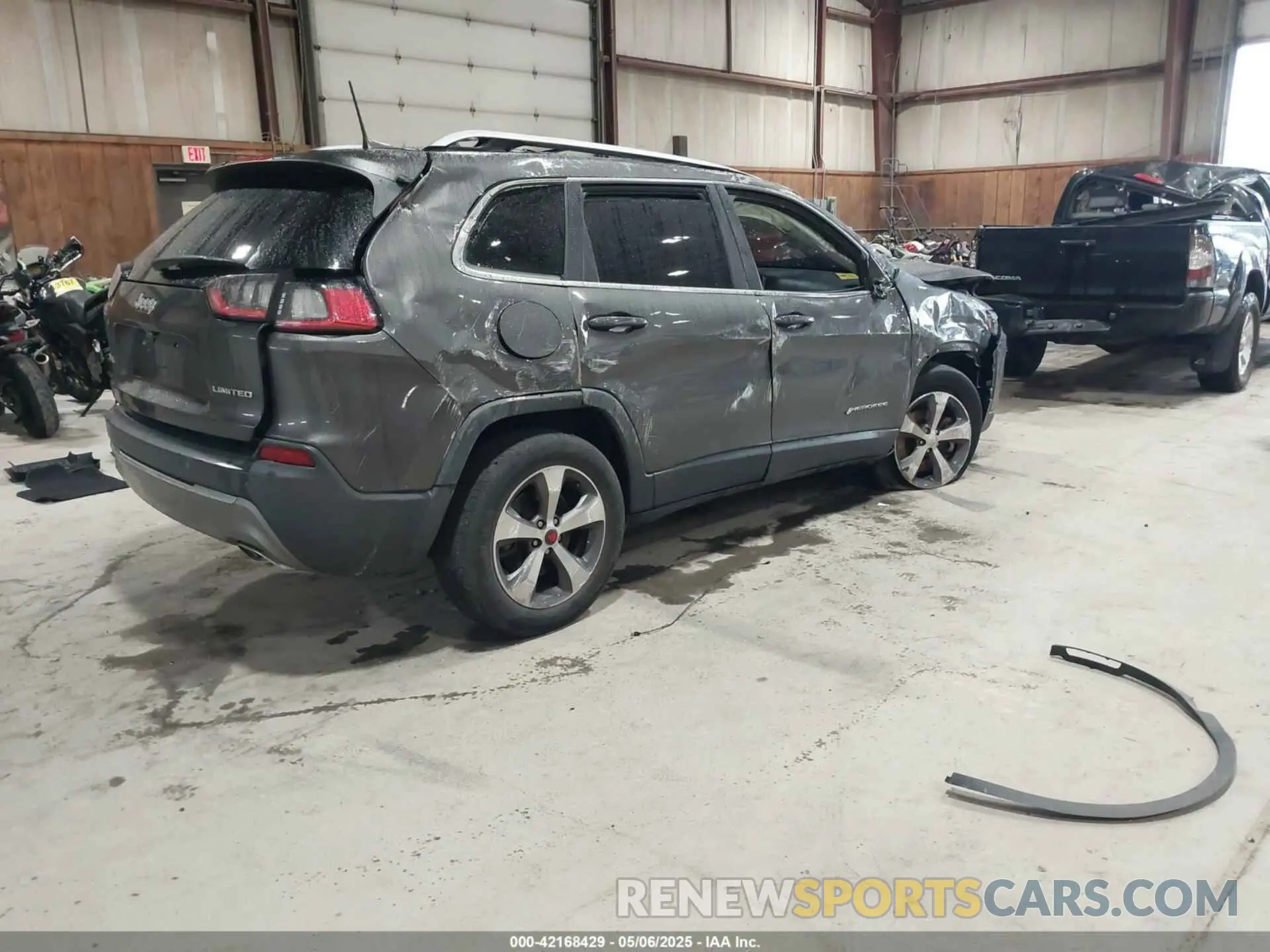 4 fotografías del automóvil dañado 1C4PJMDX0KD447210 JEEP CHEROKEE 2019
