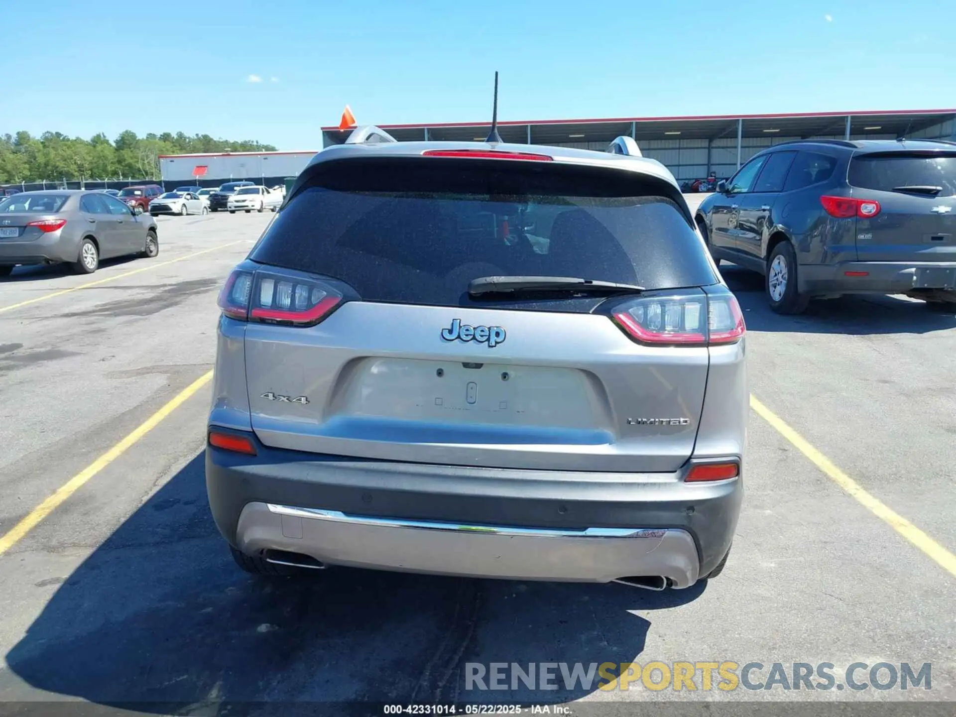 17 fotografías del automóvil dañado 1C4PJMDX1KD166355 JEEP CHEROKEE 2019