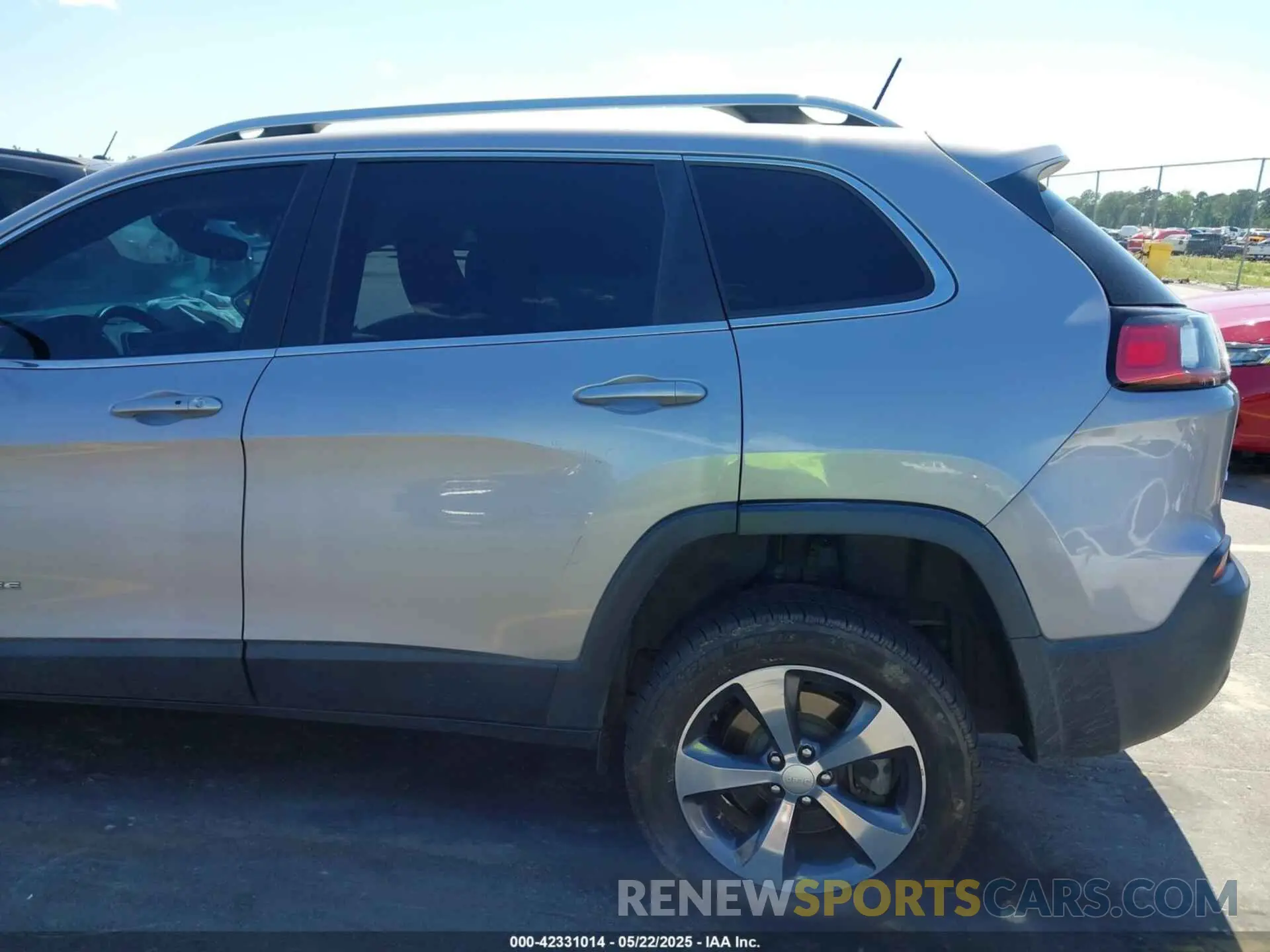 20 fotografías del automóvil dañado 1C4PJMDX1KD166355 JEEP CHEROKEE 2019