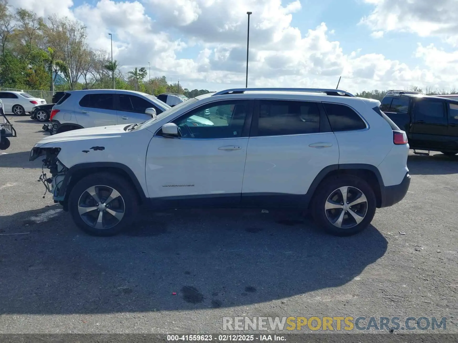 15 fotografías del automóvil dañado 1C4PJMDX2KD294782 JEEP CHEROKEE 2019