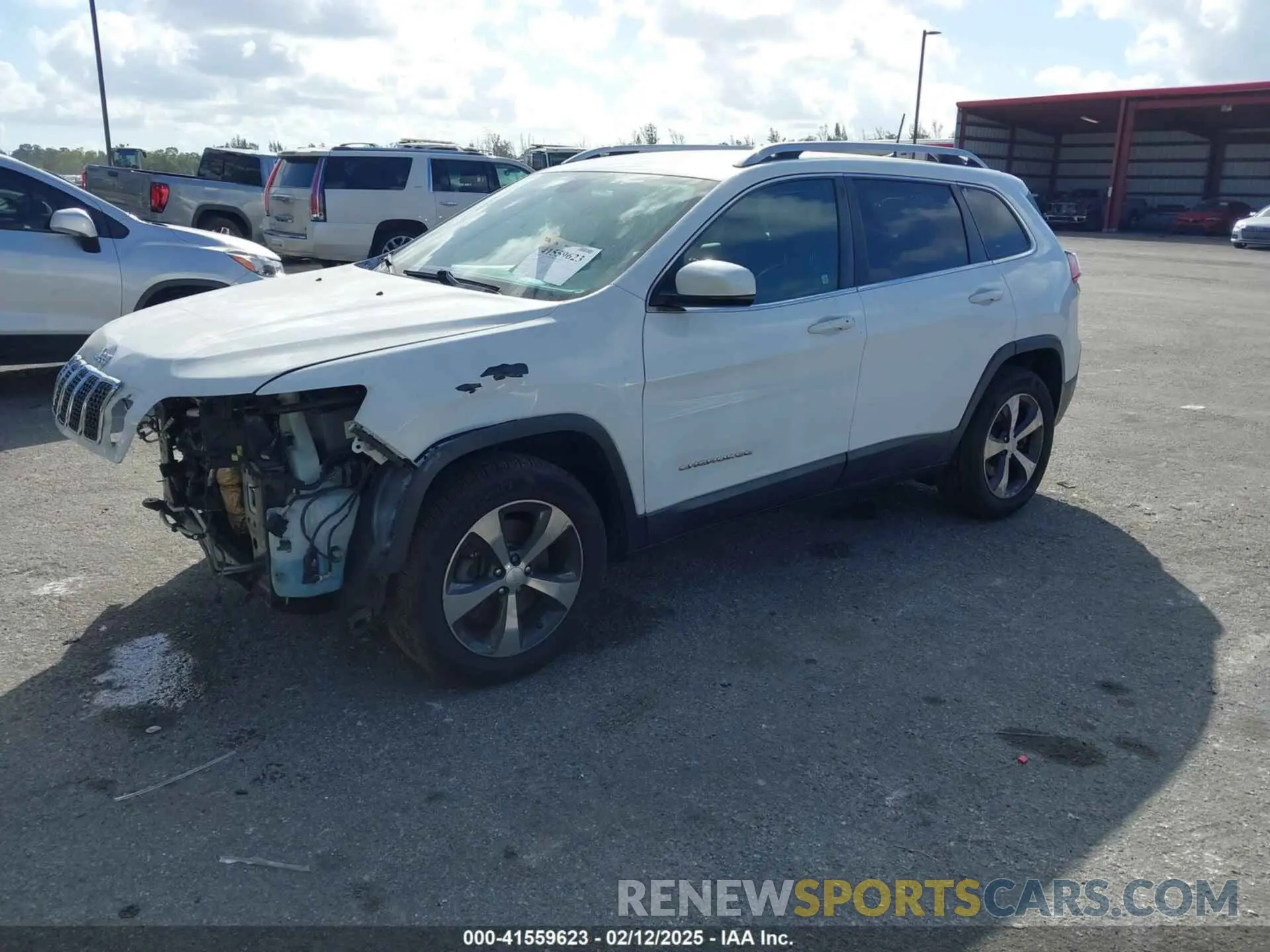 2 fotografías del automóvil dañado 1C4PJMDX2KD294782 JEEP CHEROKEE 2019