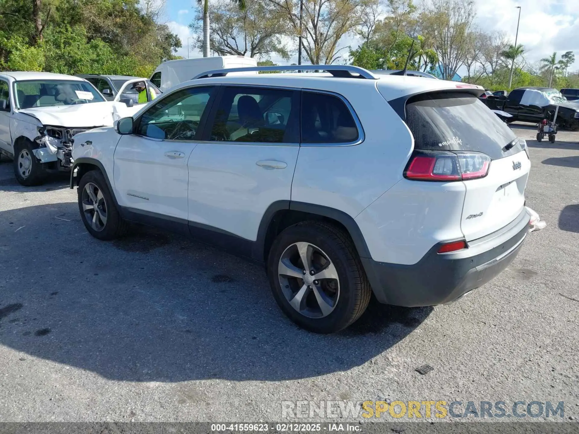 3 fotografías del automóvil dañado 1C4PJMDX2KD294782 JEEP CHEROKEE 2019