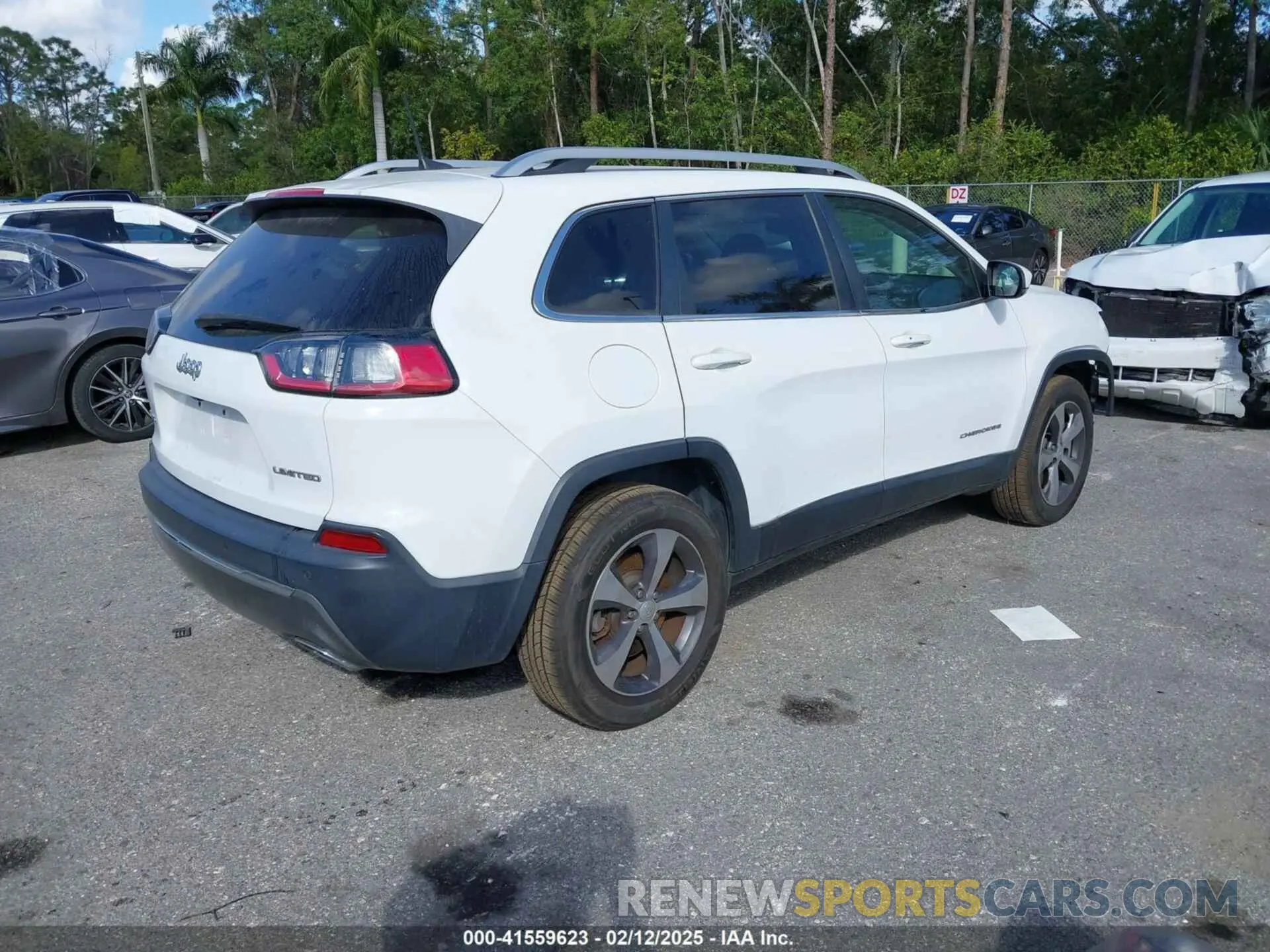 4 fotografías del automóvil dañado 1C4PJMDX2KD294782 JEEP CHEROKEE 2019