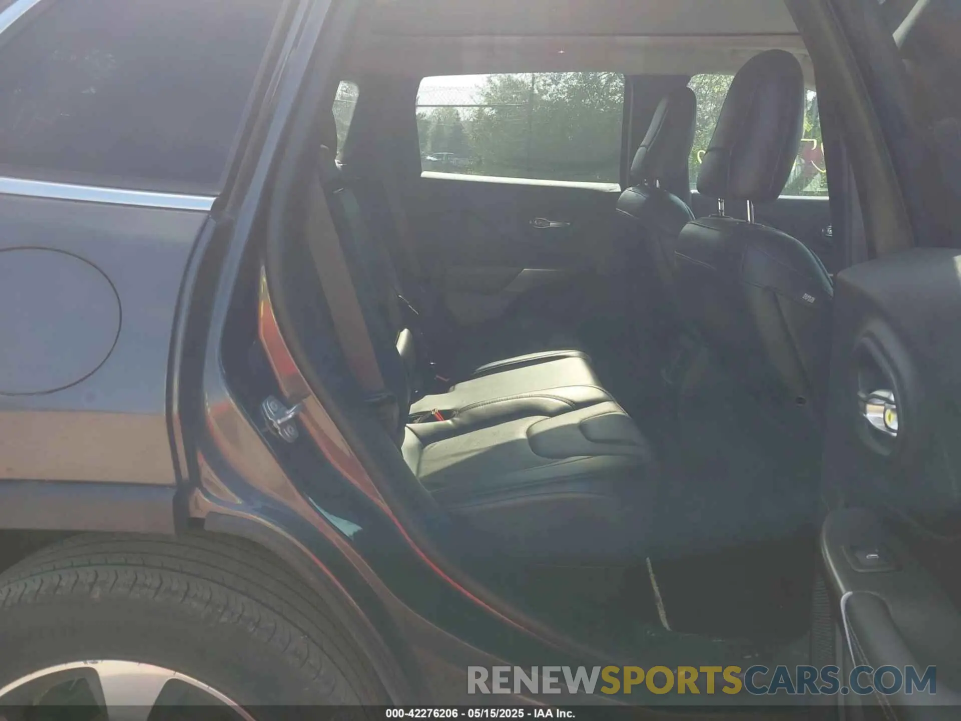 8 fotografías del automóvil dañado 1C4PJMDX2KD463523 JEEP CHEROKEE 2019