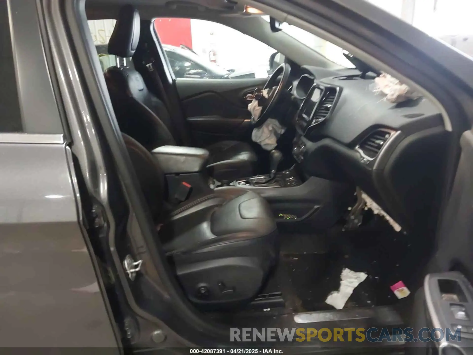 5 fotografías del automóvil dañado 1C4PJMDX2KD467412 JEEP CHEROKEE 2019