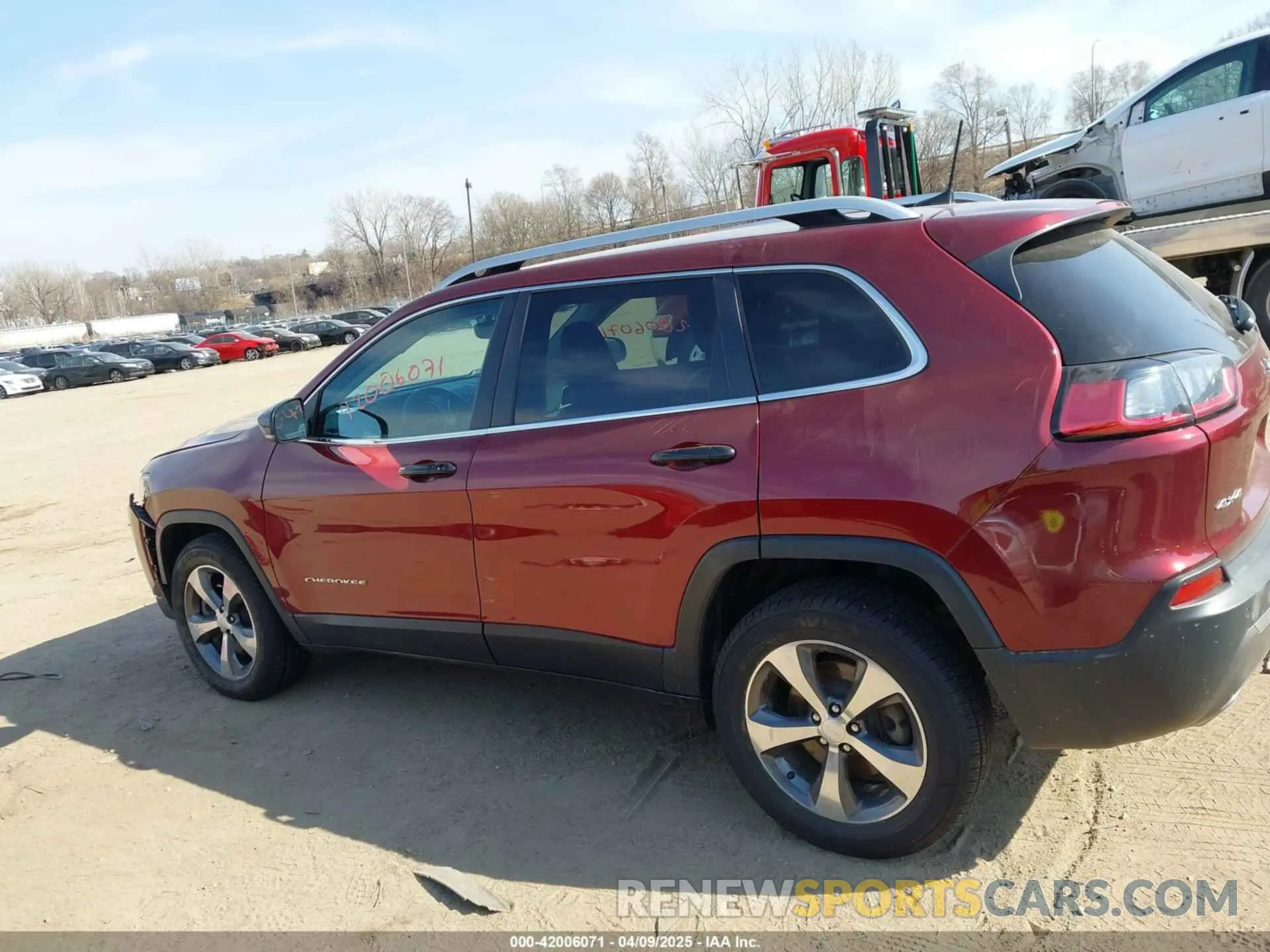 14 fotografías del automóvil dañado 1C4PJMDX4KD122186 JEEP CHEROKEE 2019