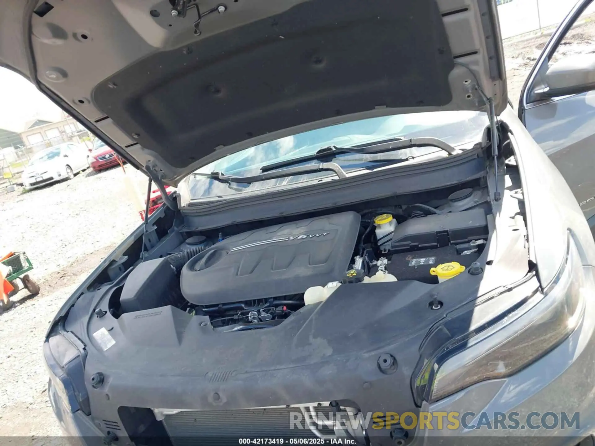 10 fotografías del automóvil dañado 1C4PJMDX4KD451079 JEEP CHEROKEE 2019