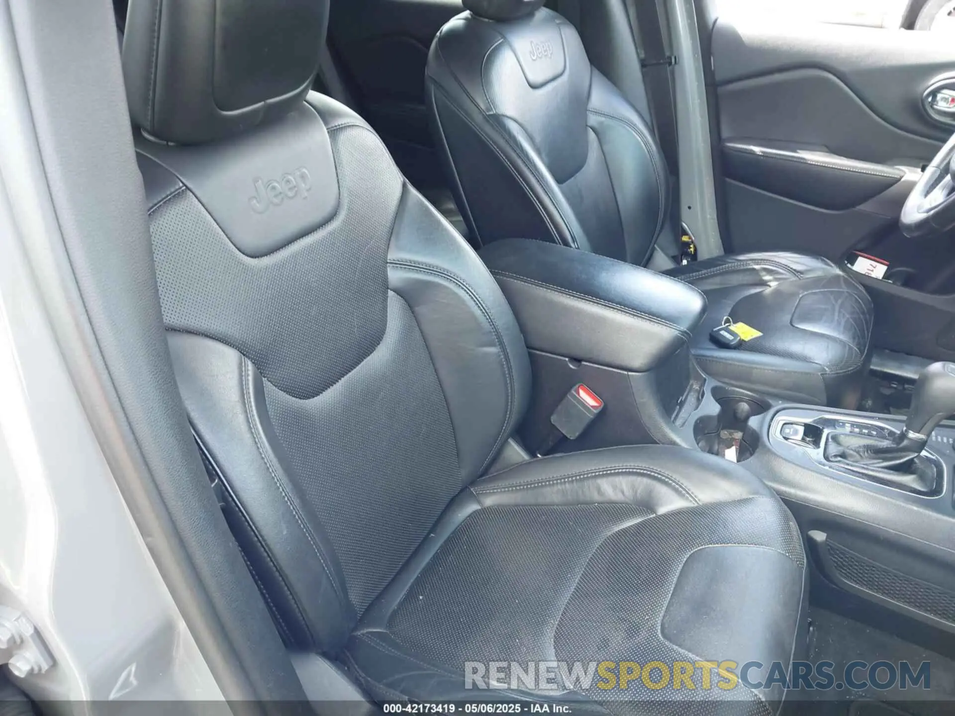 5 fotografías del automóvil dañado 1C4PJMDX4KD451079 JEEP CHEROKEE 2019