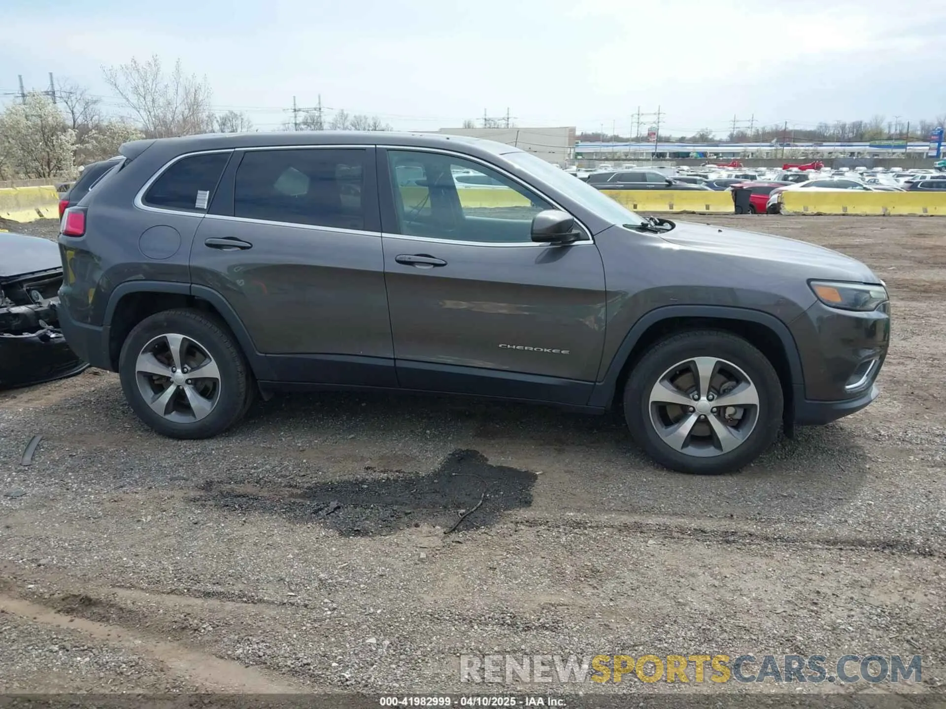 13 fotografías del automóvil dañado 1C4PJMDX6KD156310 JEEP CHEROKEE 2019