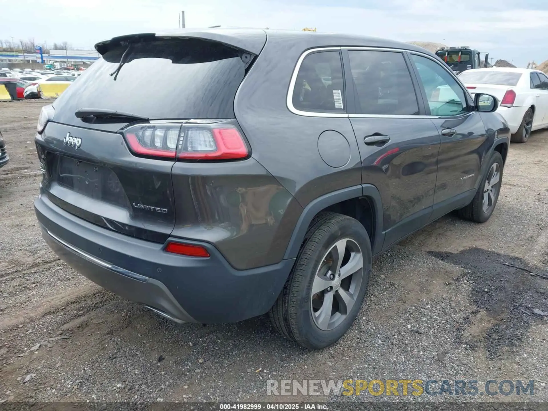 4 fotografías del automóvil dañado 1C4PJMDX6KD156310 JEEP CHEROKEE 2019