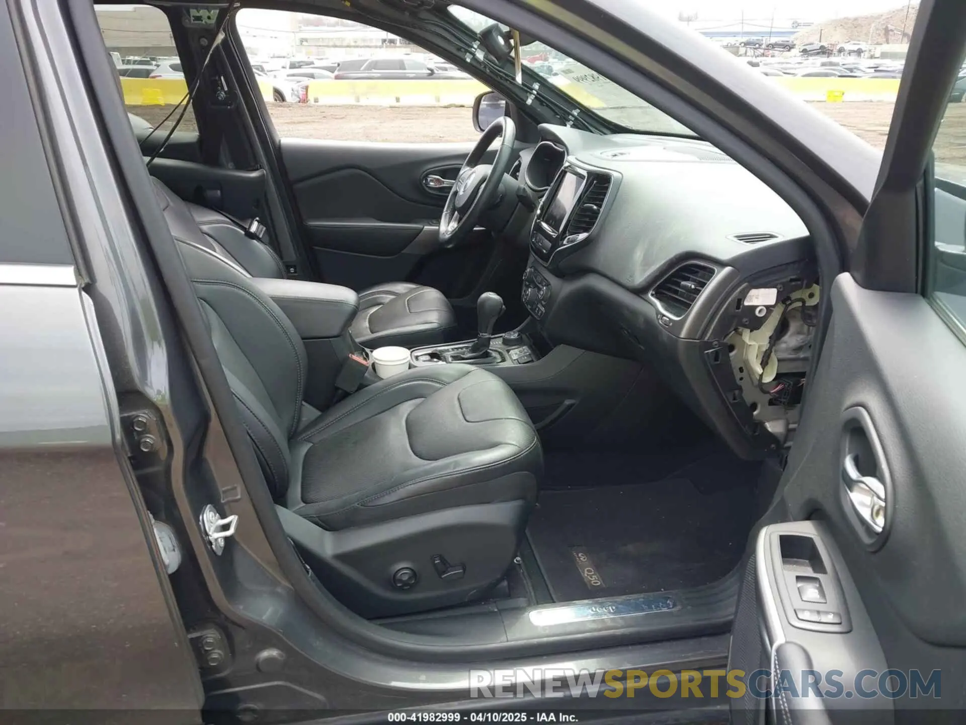 5 fotografías del automóvil dañado 1C4PJMDX6KD156310 JEEP CHEROKEE 2019
