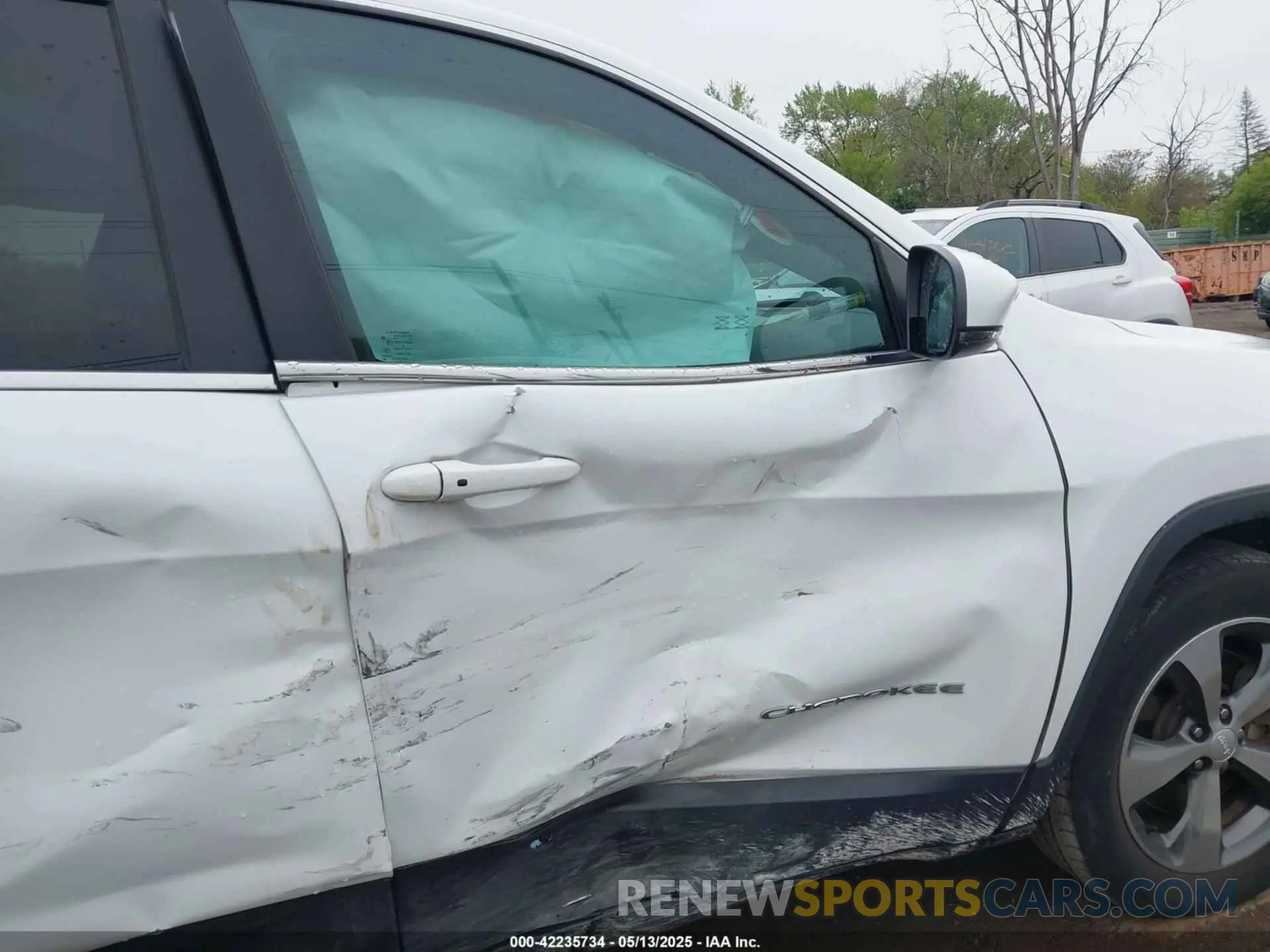 5 fotografías del automóvil dañado 1C4PJMDX6KD252972 JEEP CHEROKEE 2019