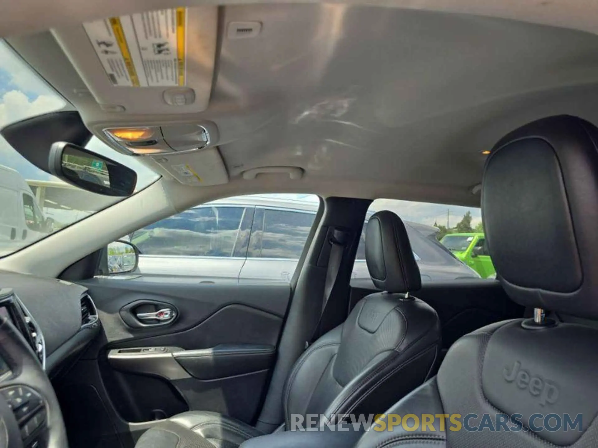 16 fotografías del automóvil dañado 1C4PJMDX6KD373808 JEEP CHEROKEE 2019
