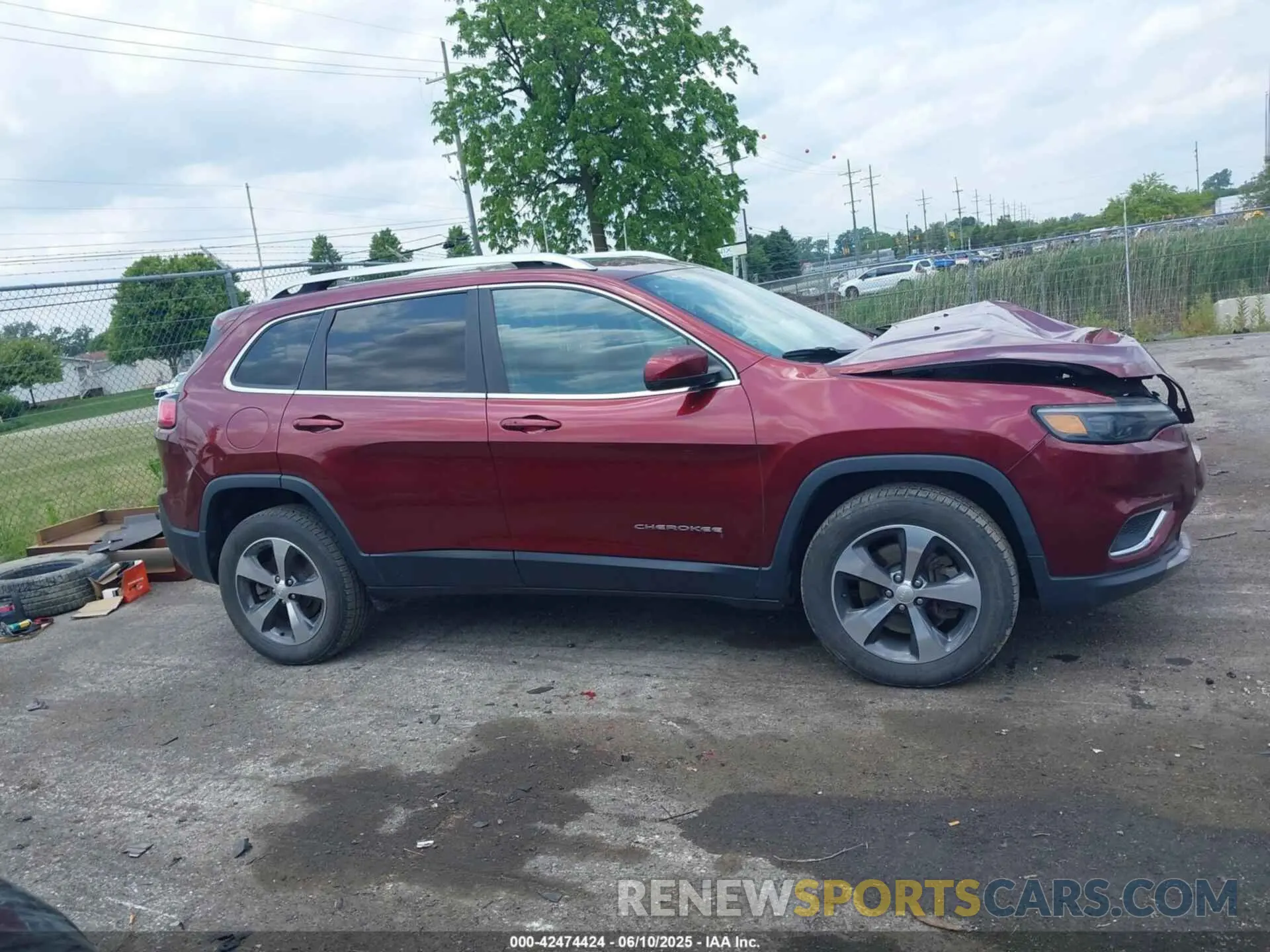 13 fotografías del automóvil dañado 1C4PJMDX8KD230388 JEEP CHEROKEE 2019