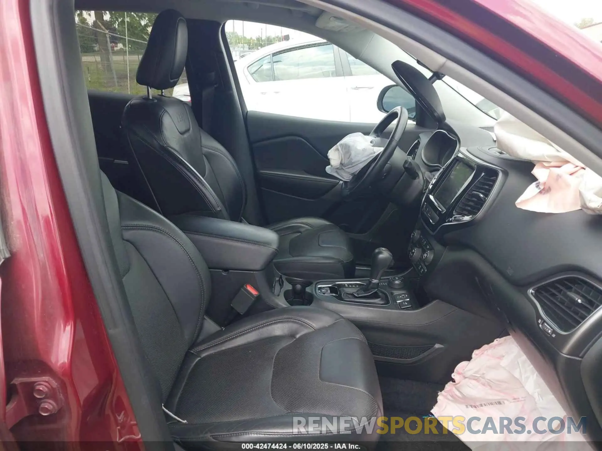 5 fotografías del automóvil dañado 1C4PJMDX8KD230388 JEEP CHEROKEE 2019